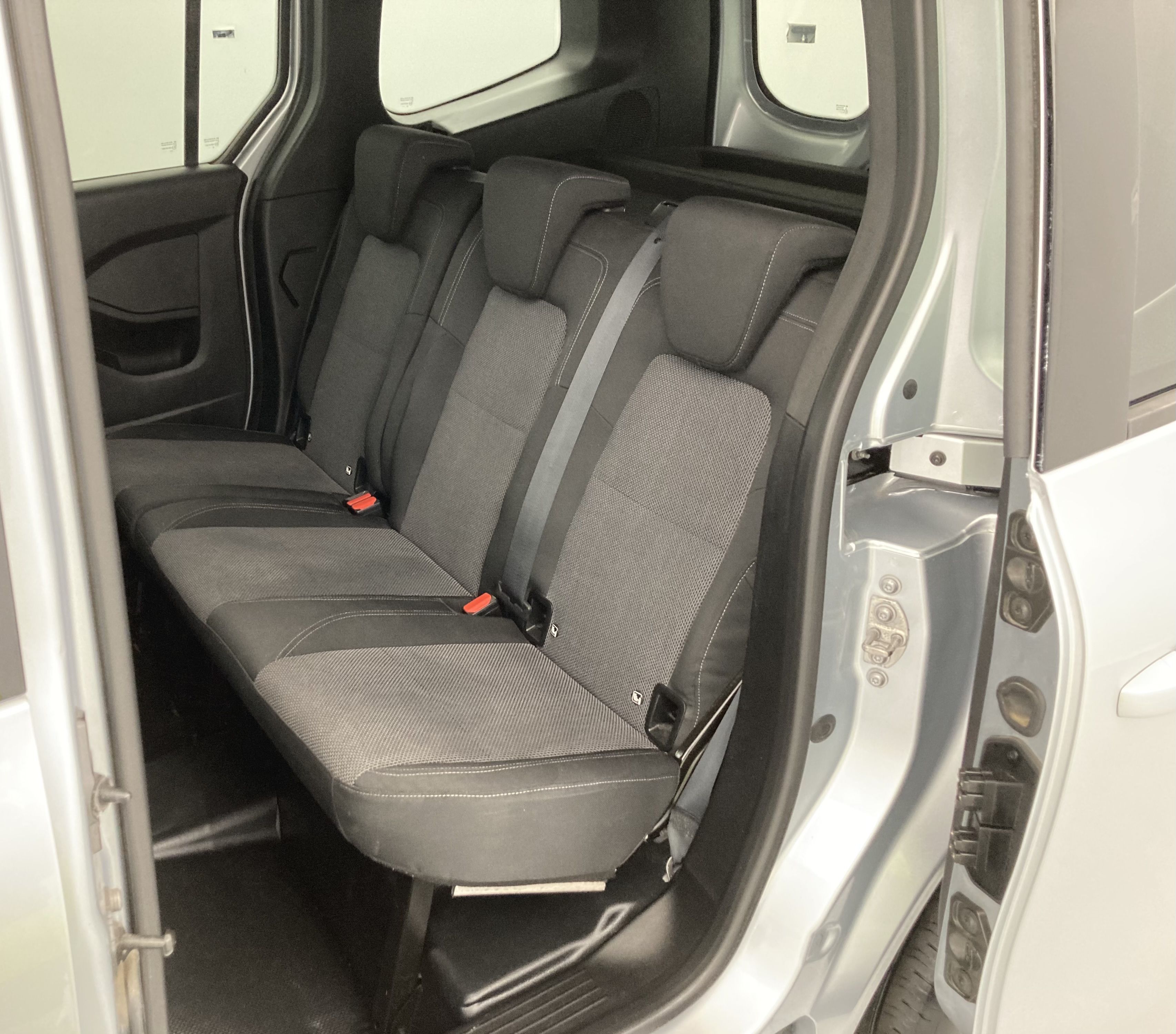 mercedes benz citan n1 tourer pro 110 CDI 95 2023 plata helvin 22