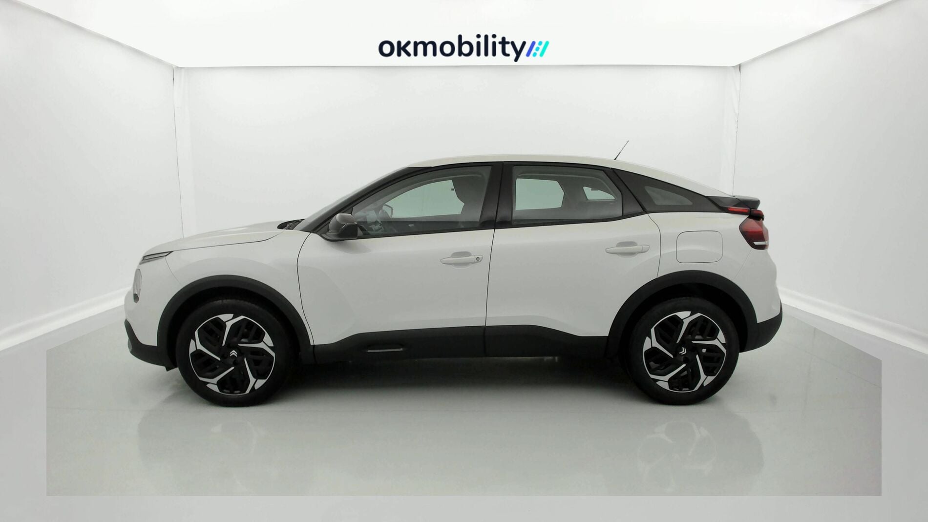 citroen c4 feel pack 1.2 PURETECH 130 2023 blanco nacarado 3