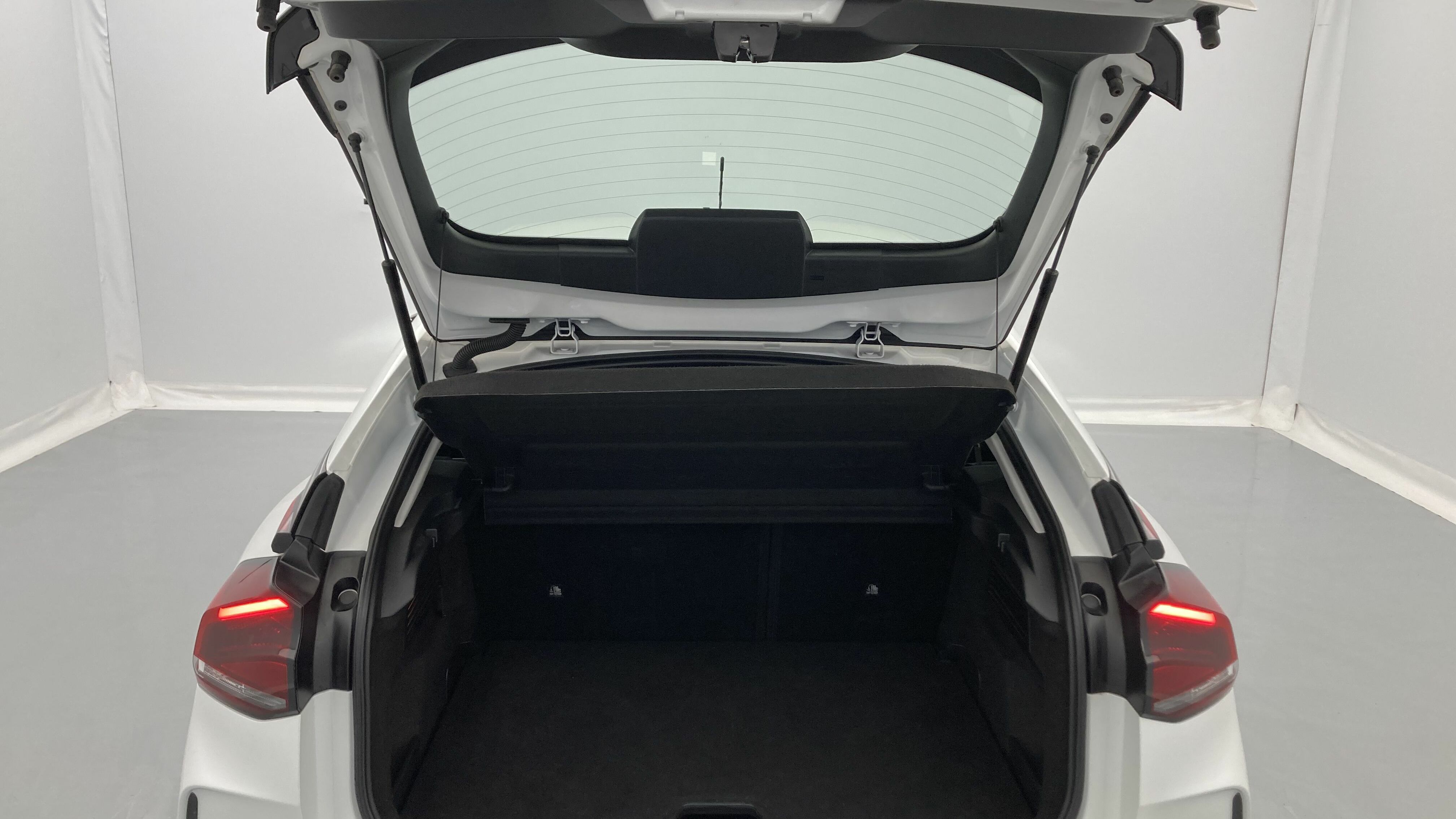 citroen c4 feel pack 1.2 PURETECH 130 2023 blanco nacarado 18