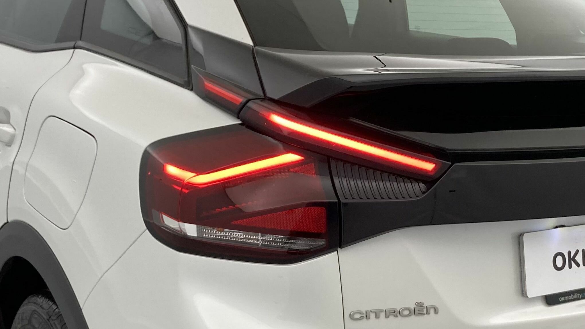 citroen c4 feel pack 1.2 PURETECH 130 2023 blanco nacarado 24