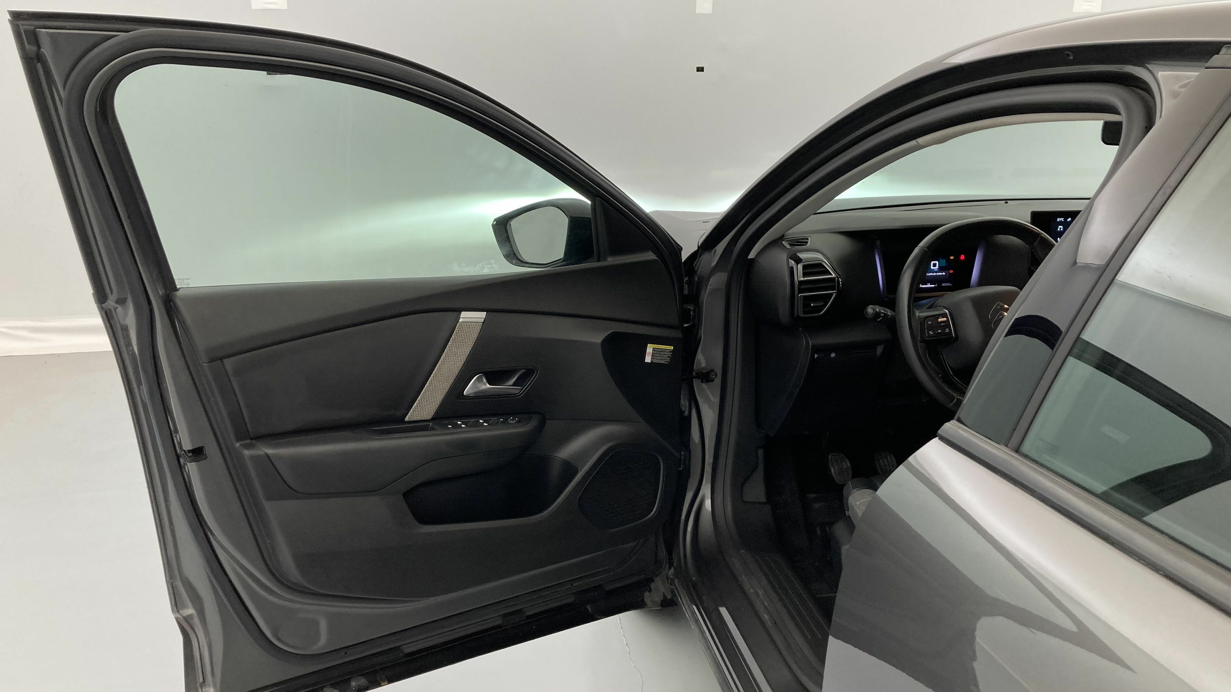 citroen c4 feel pack 1.2 PURETECH 130 2023 gris platino 13