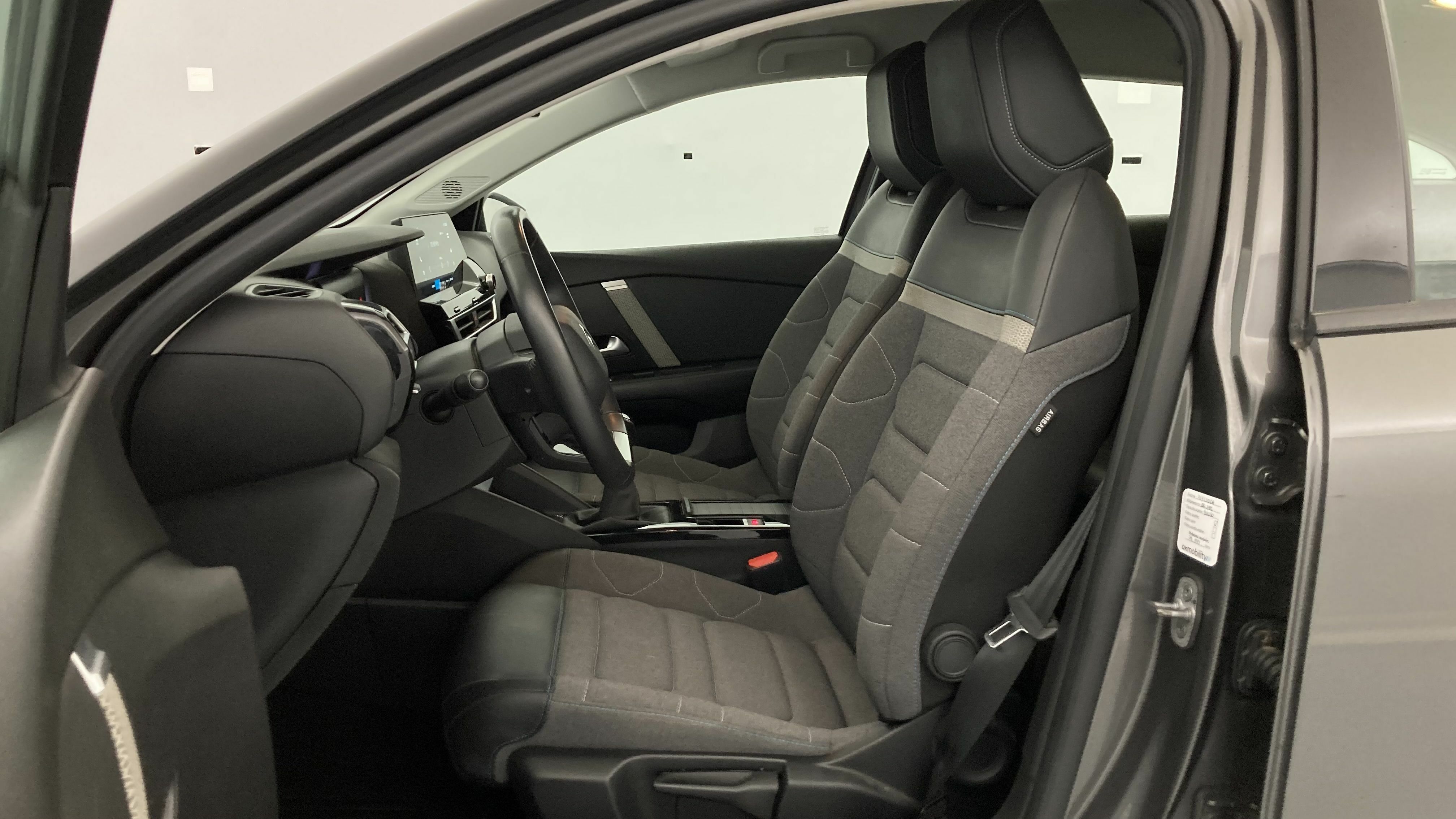 citroen c4 feel pack 1.2 PURETECH 130 2023 gris platino 14