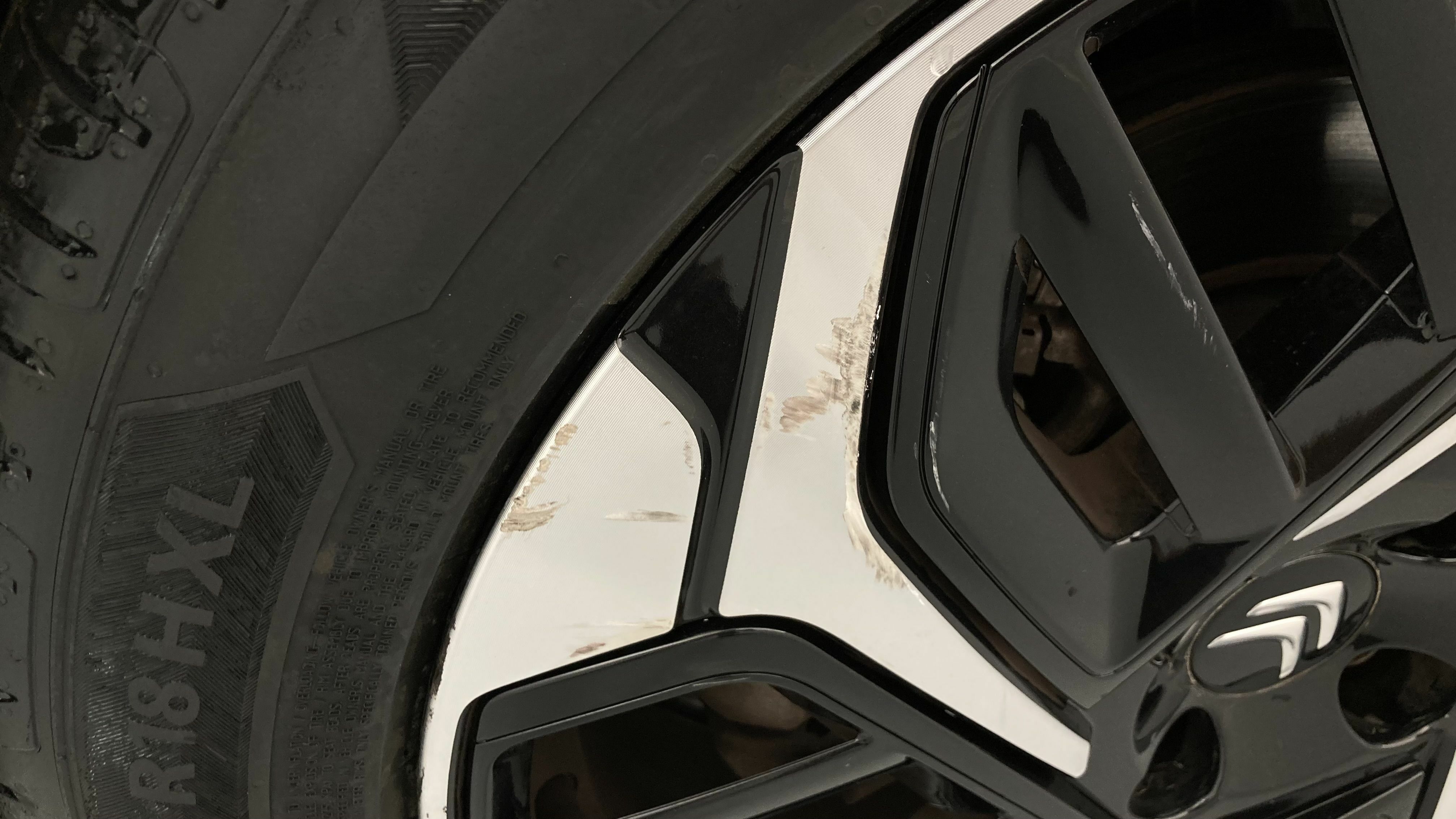 citroen c4 feel pack 1.2 PURETECH 130 2023 gris platino 32