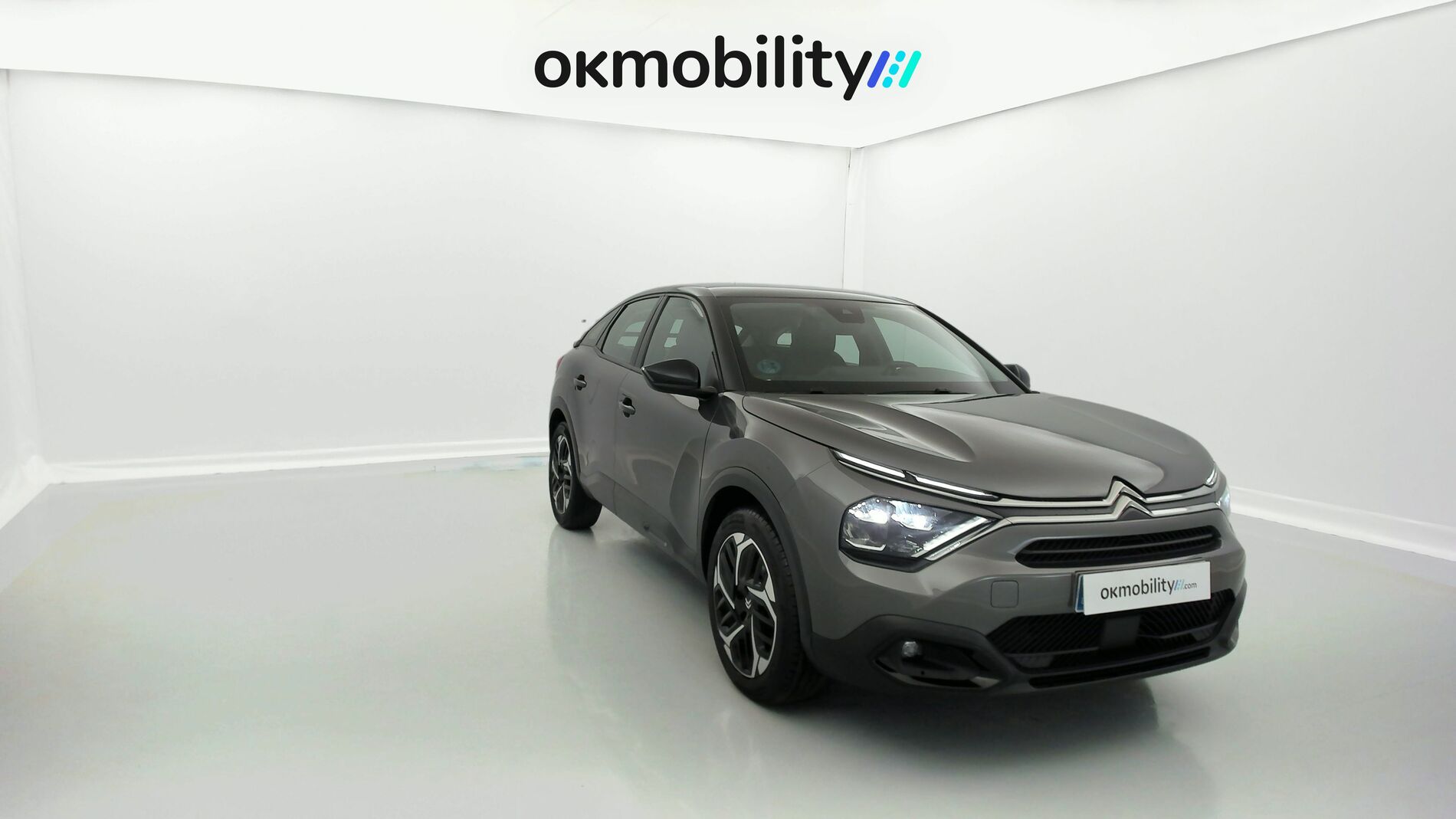 citroen c4 feel pack 1.2 PURETECH 130 2023 gris platino 3