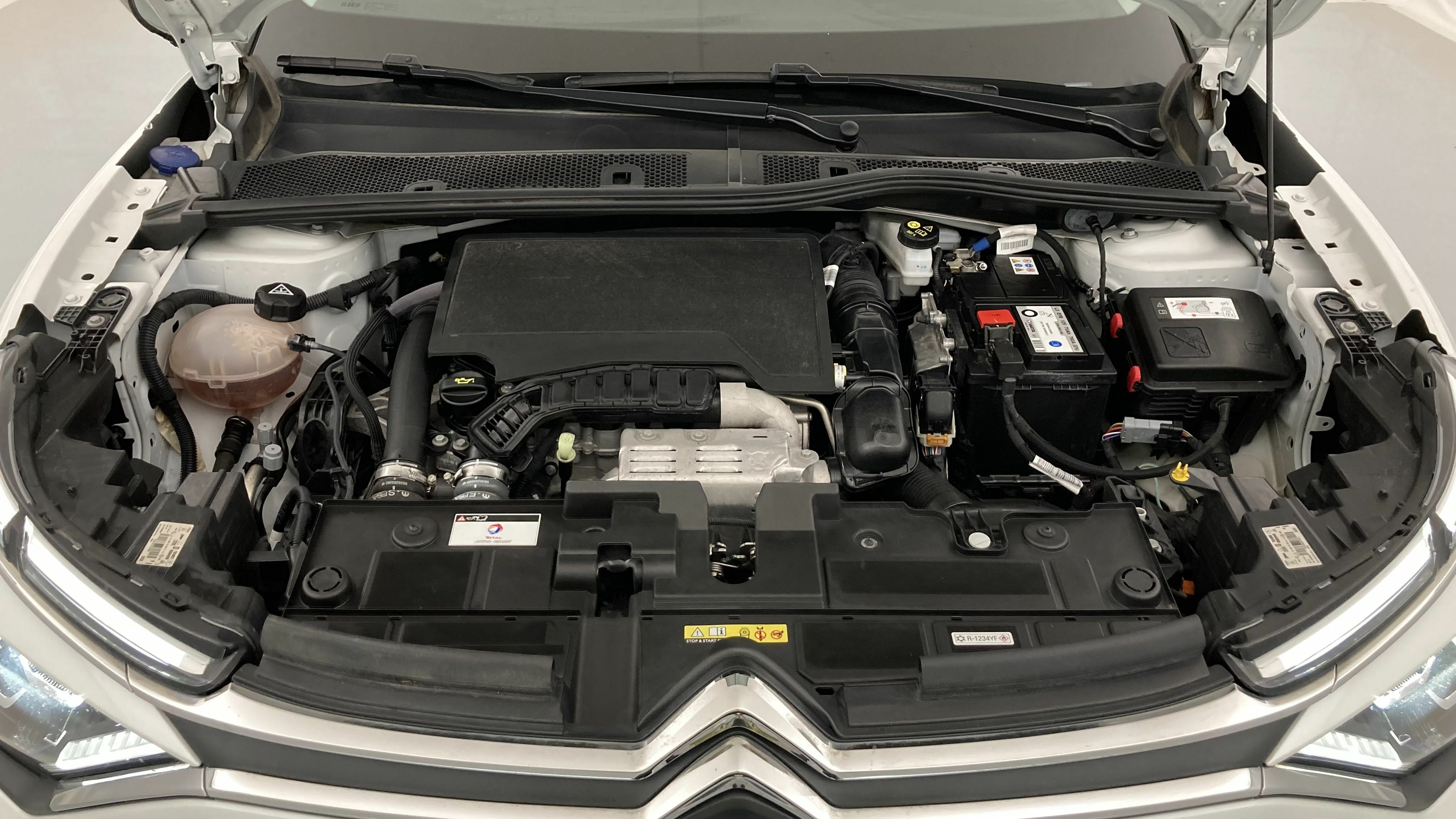 citroen c4 feel pack 1.2 PURETECH 130 2023 blanco nacarado 25