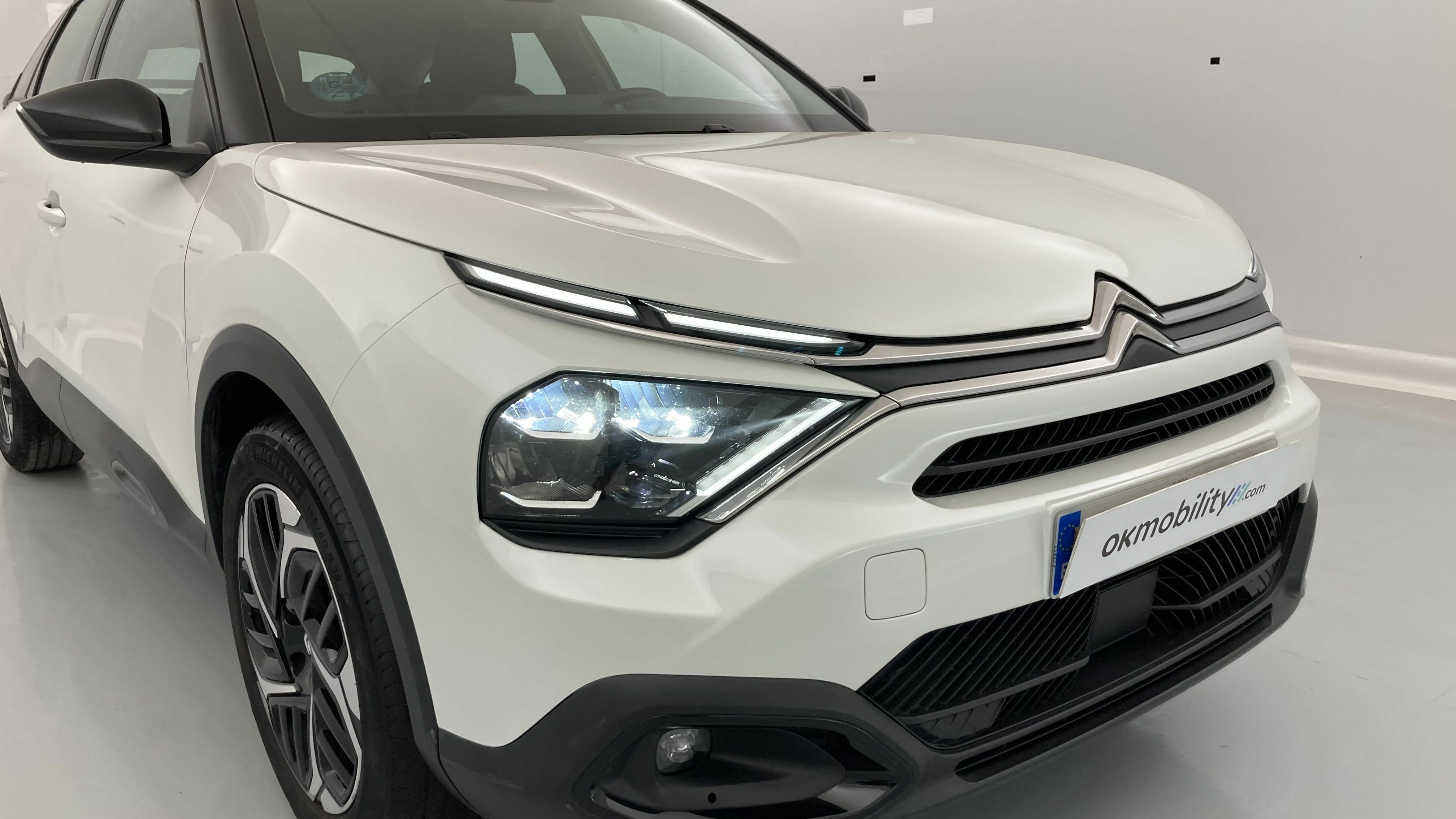 citroen c4 feel pack 1.2 PURETECH 130 2023 blanco nacarado 29