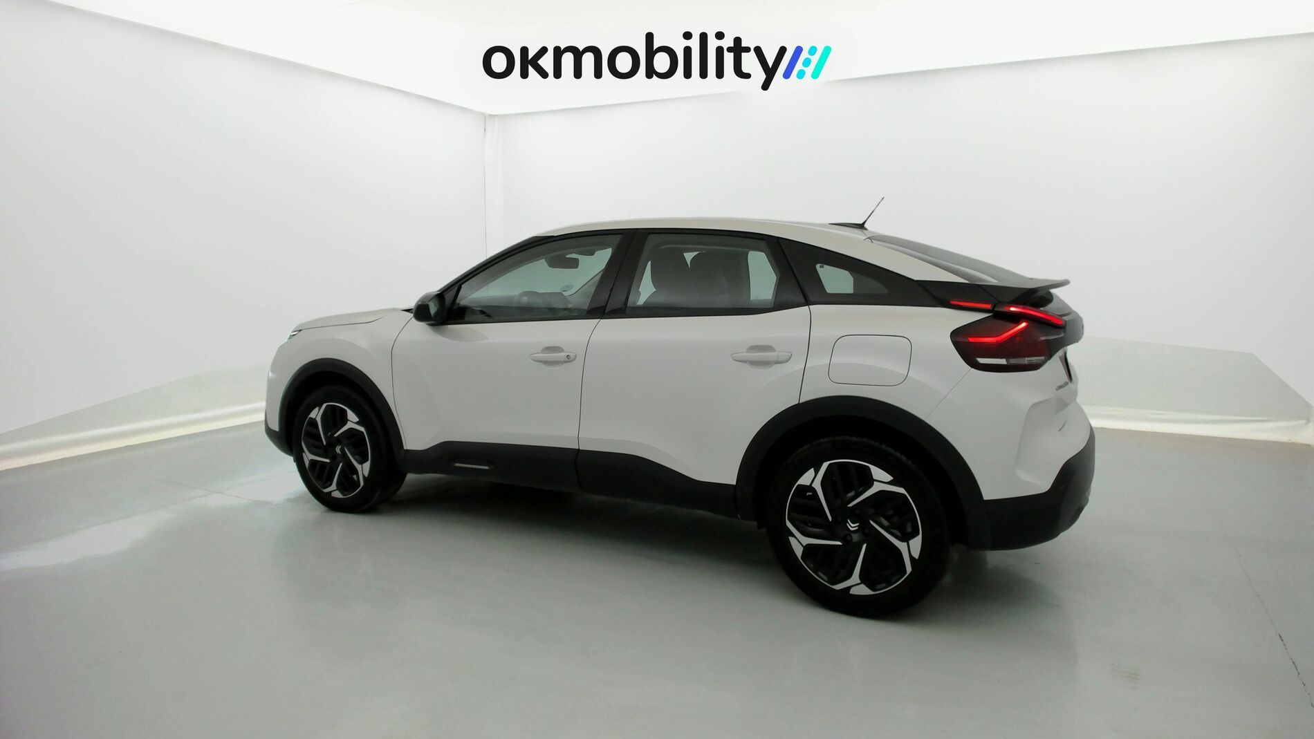 citroen c4 feel pack 1.2 PURETECH 130 2023 blanco nacarado 8