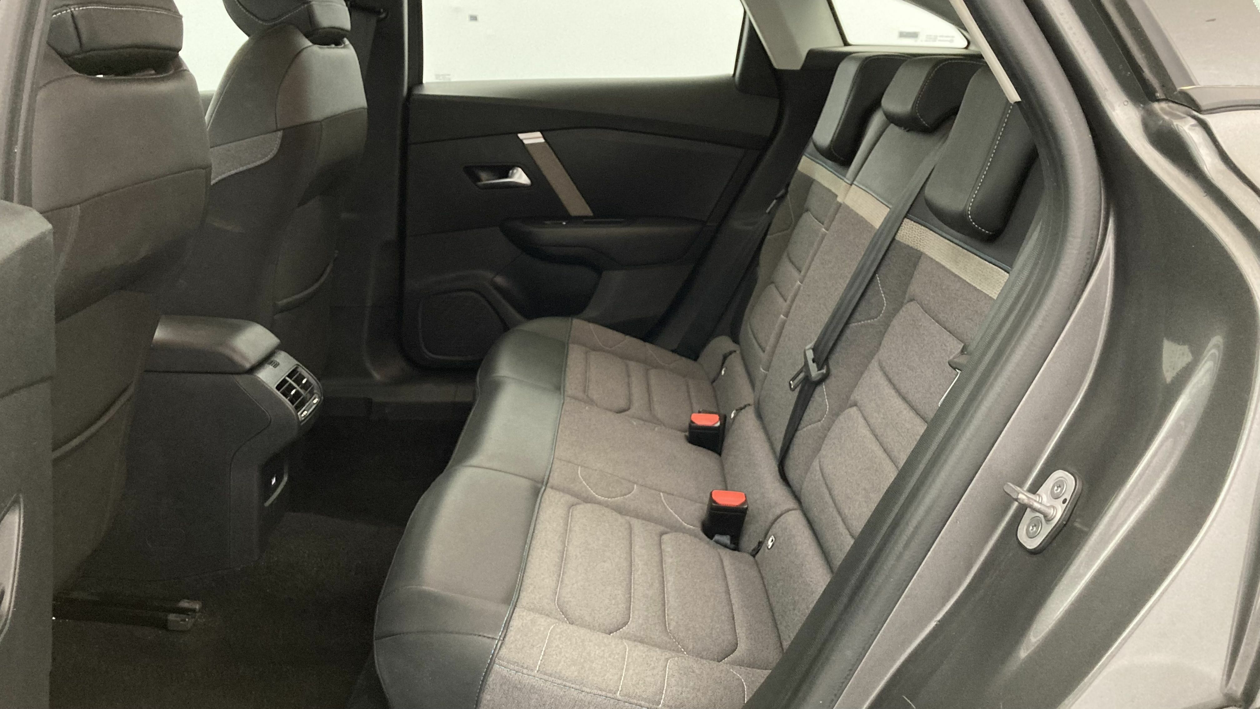 citroen c4 feel pack 1.2 PURETECH 130 2023 gris platino 21