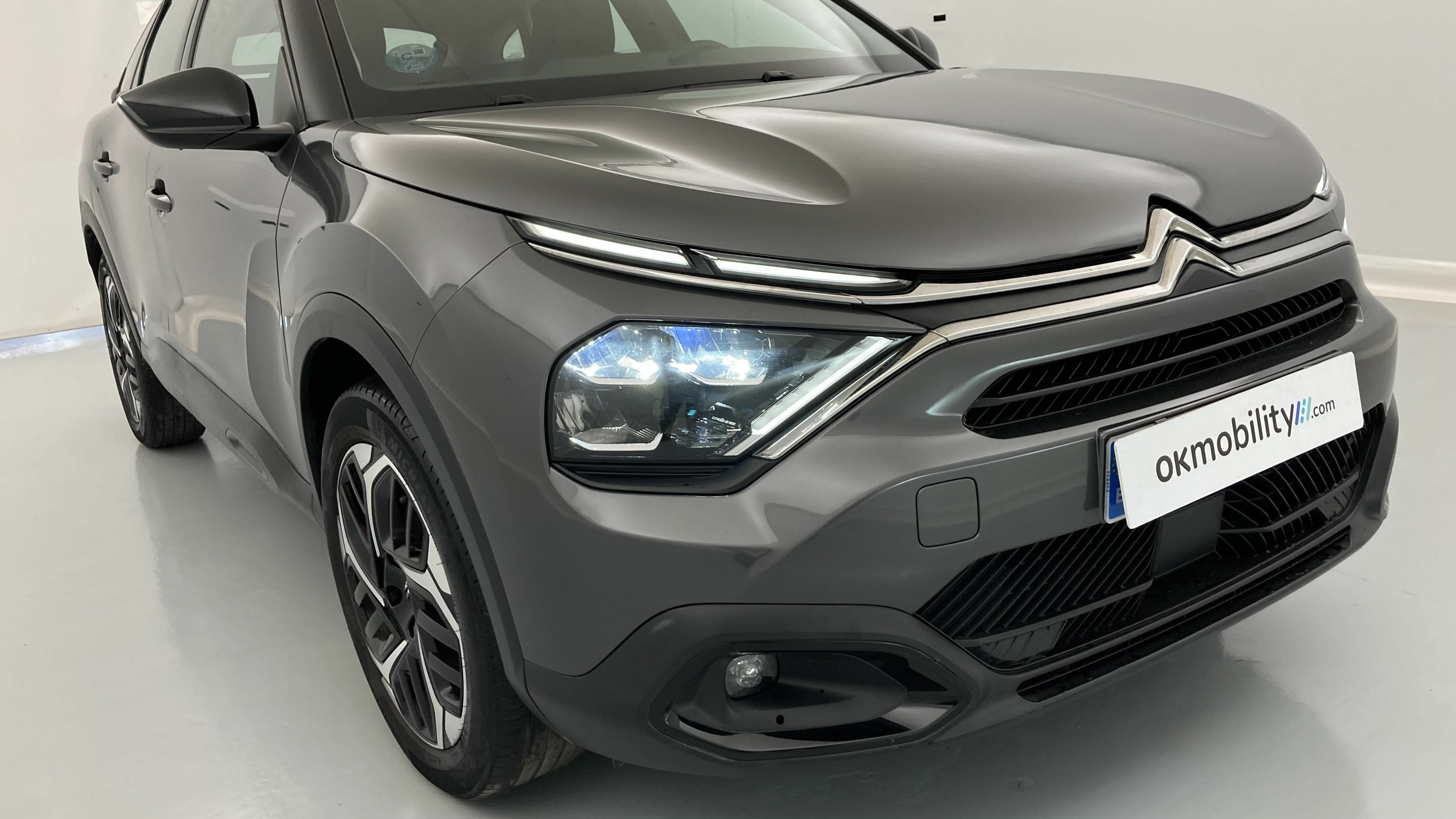 citroen c4 feel pack 1.2 PURETECH 130 2023 gris platino 29