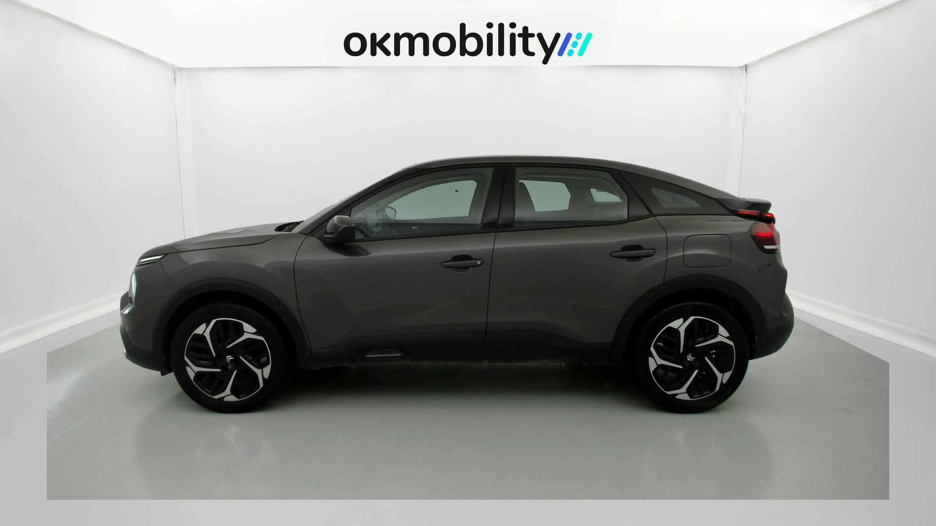 citroen c4 feel pack 1.2 PURETECH 130 2023 gris platino 7