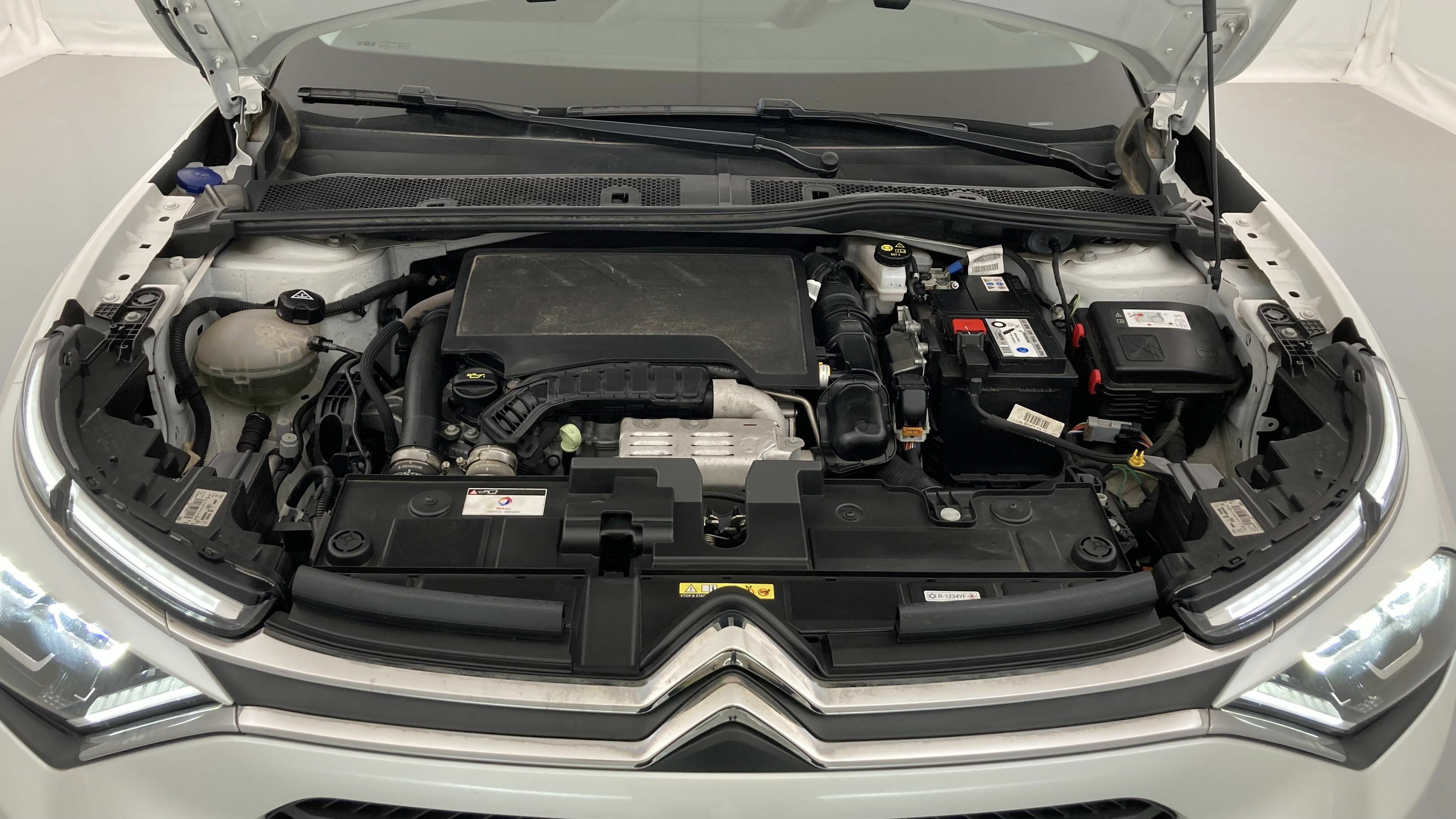 citroen c4 feel pack 1.2 PURETECH 130 2023 blanco nacarado 24