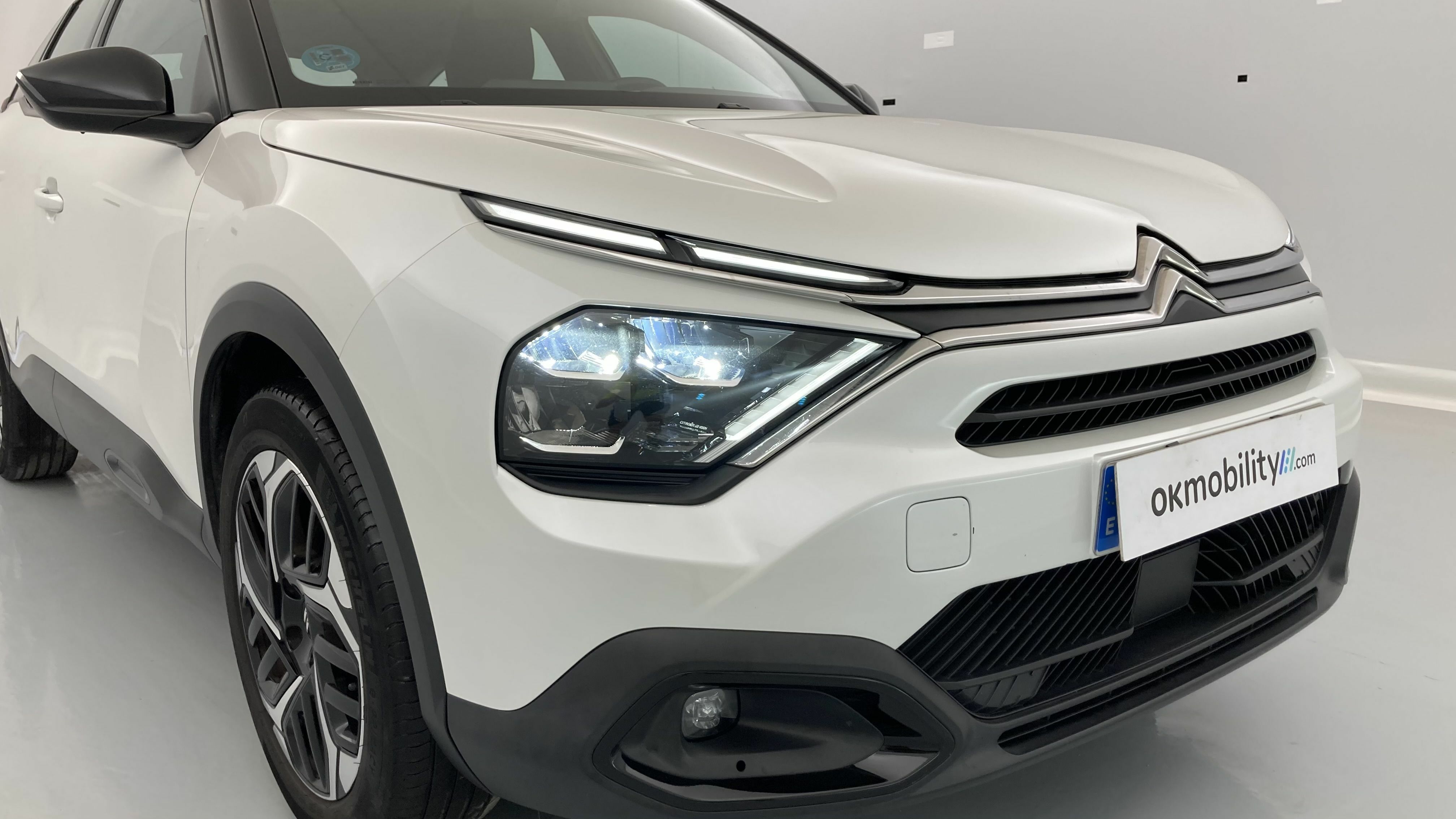 citroen c4 feel pack 1.2 PURETECH 130 2023 blanco nacarado 27