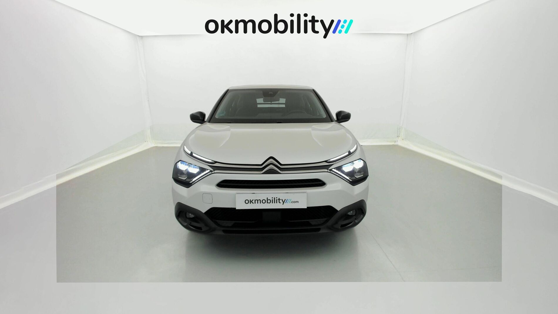 citroen c4 feel pack 1.2 PURETECH 130 2023 blanco nacarado 4