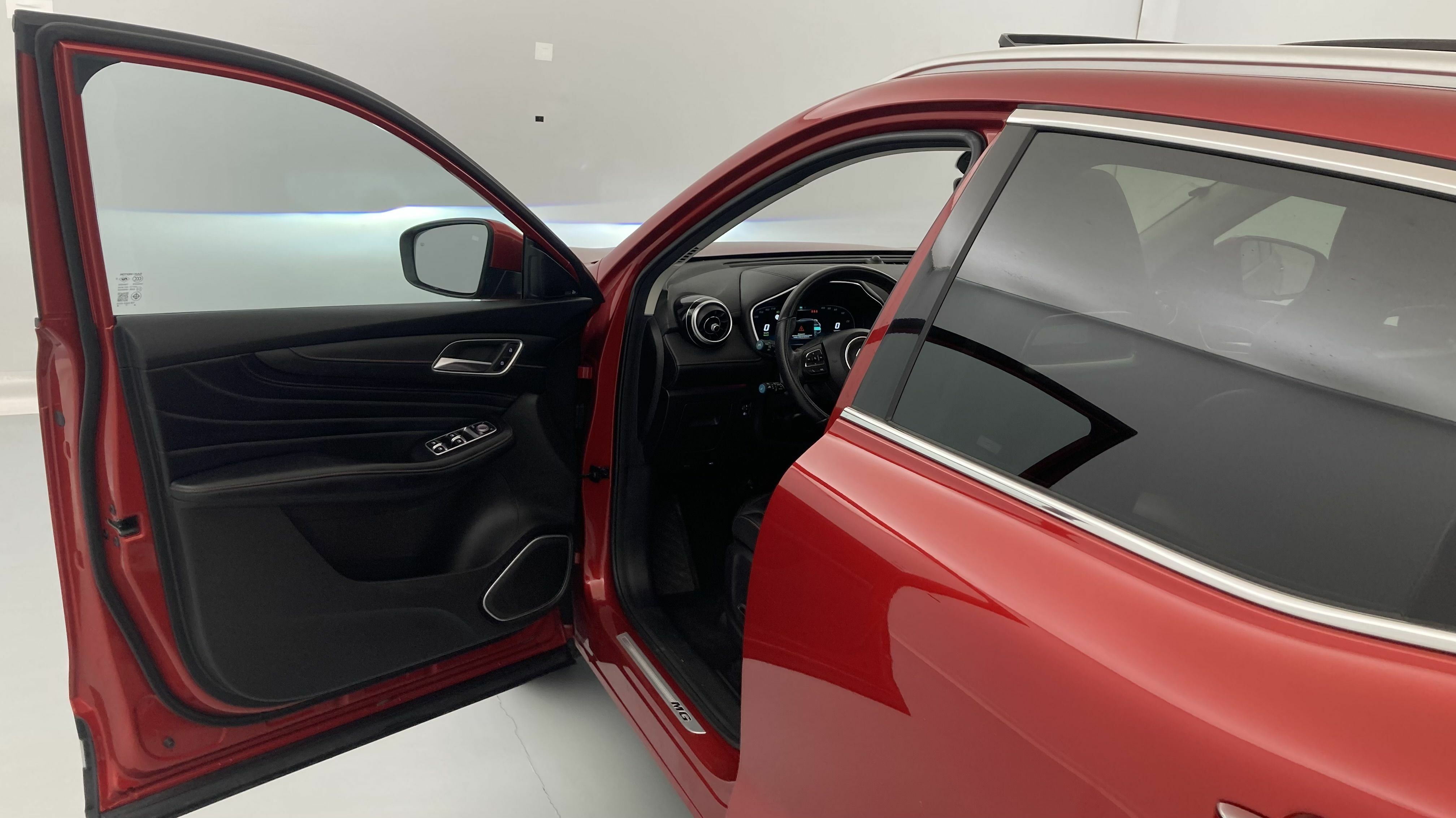 mg ehs phev luxury 1.5 T-GDI 258 PHEV 2023 red 12