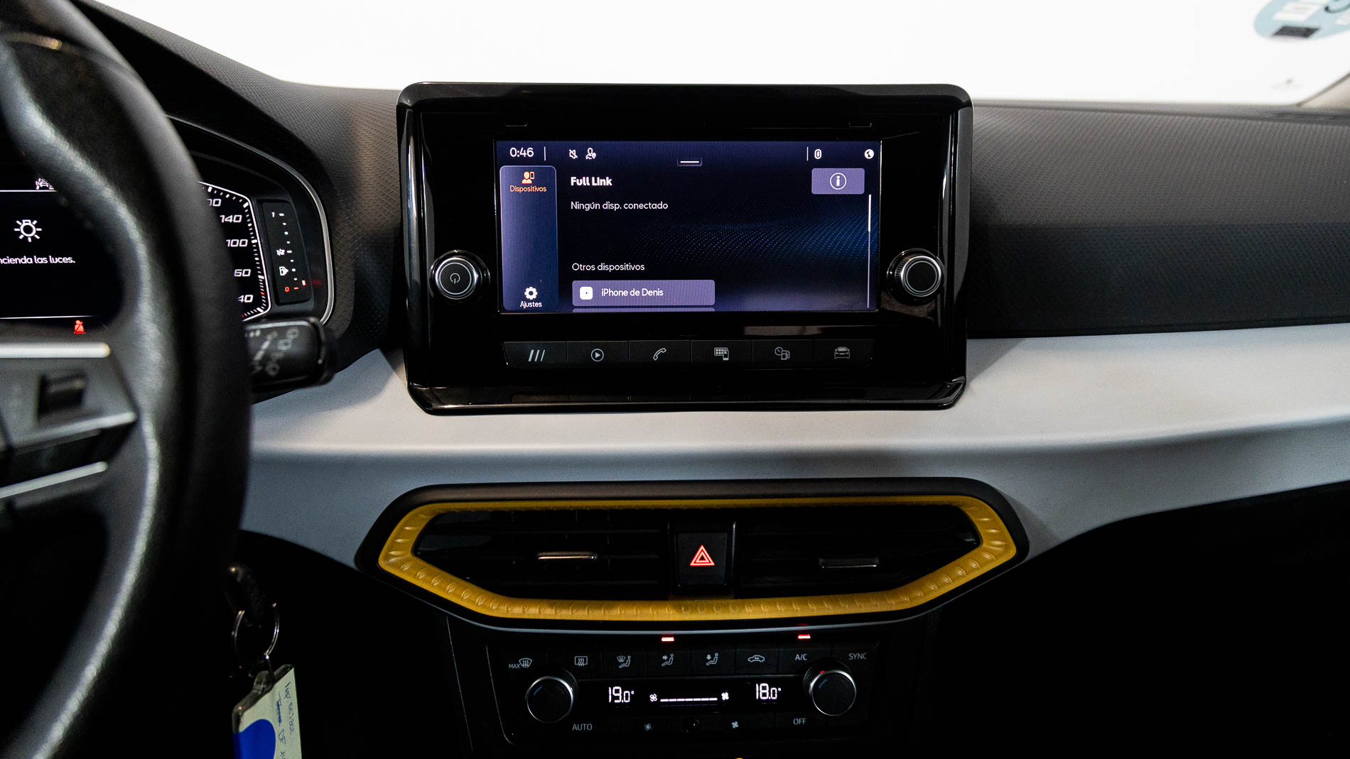 seat ibiza style 1.0 MPI 80 2023 rojo 17