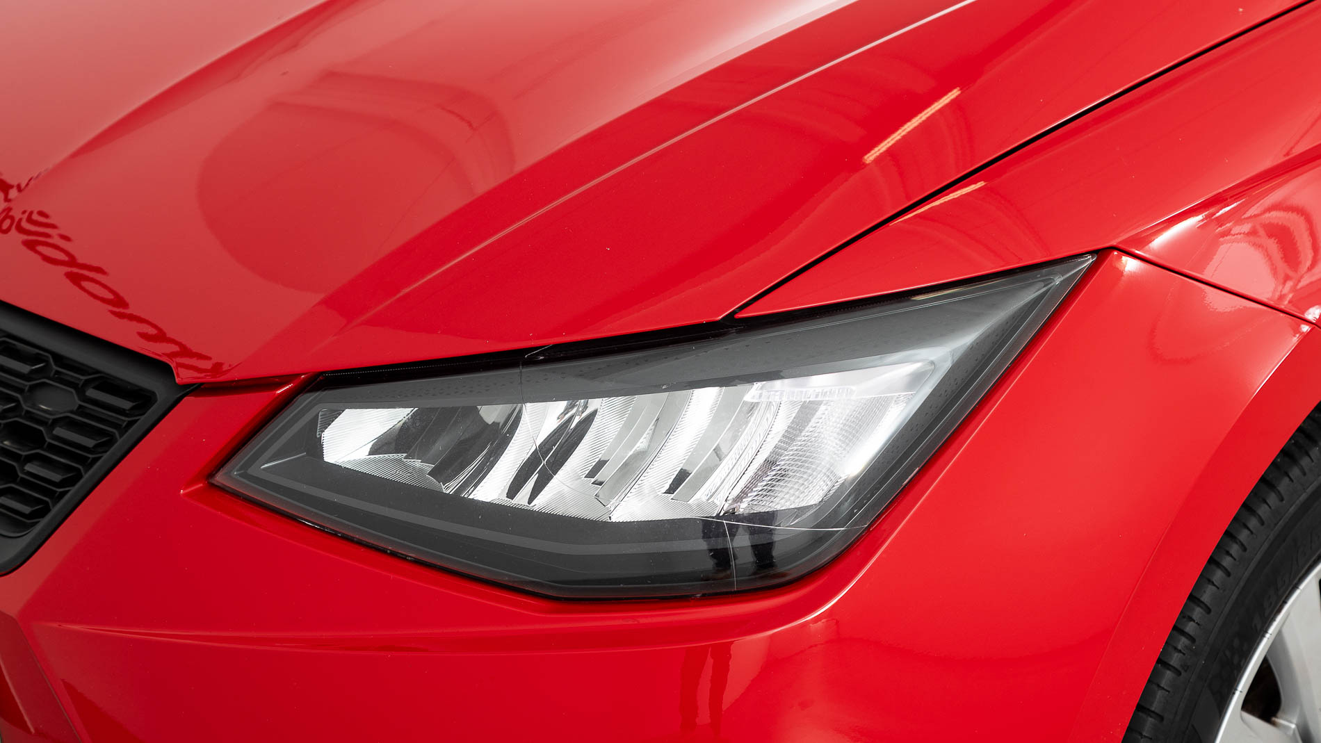 seat ibiza style 1.0 MPI 80 2023 rojo 32