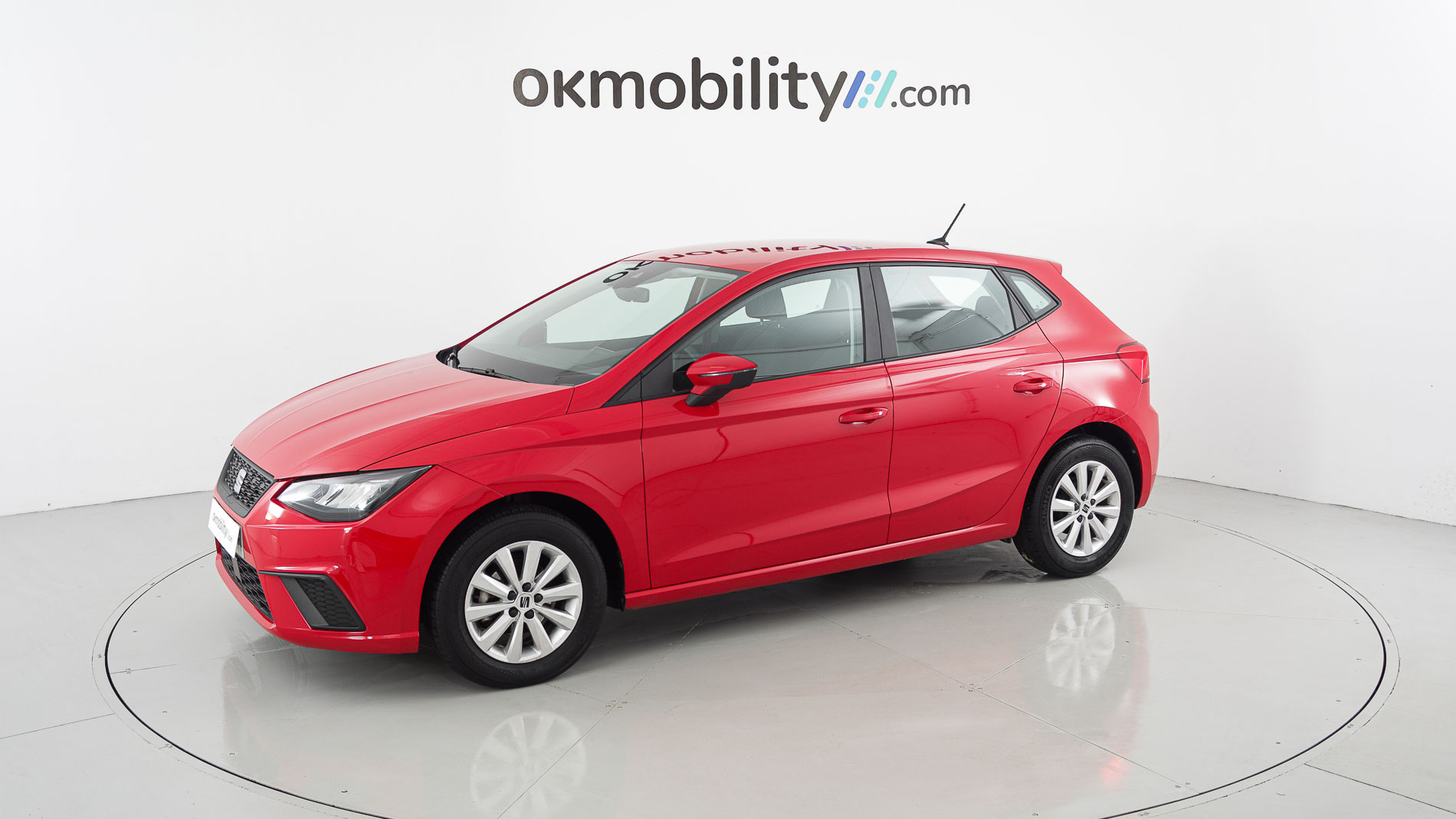 seat ibiza style 1.0 MPI 80 2023 rojo 7