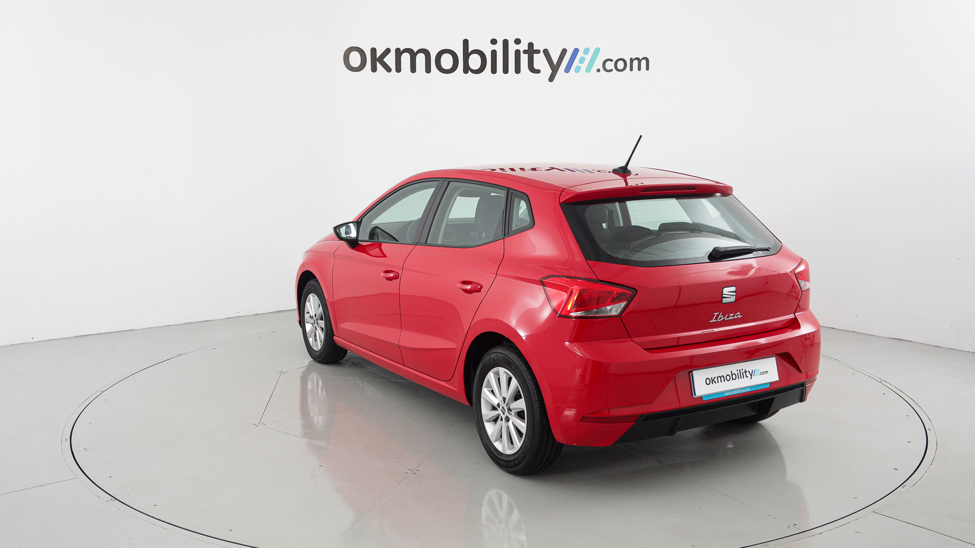 seat ibiza style 1.0 MPI 80 2023 rojo 10