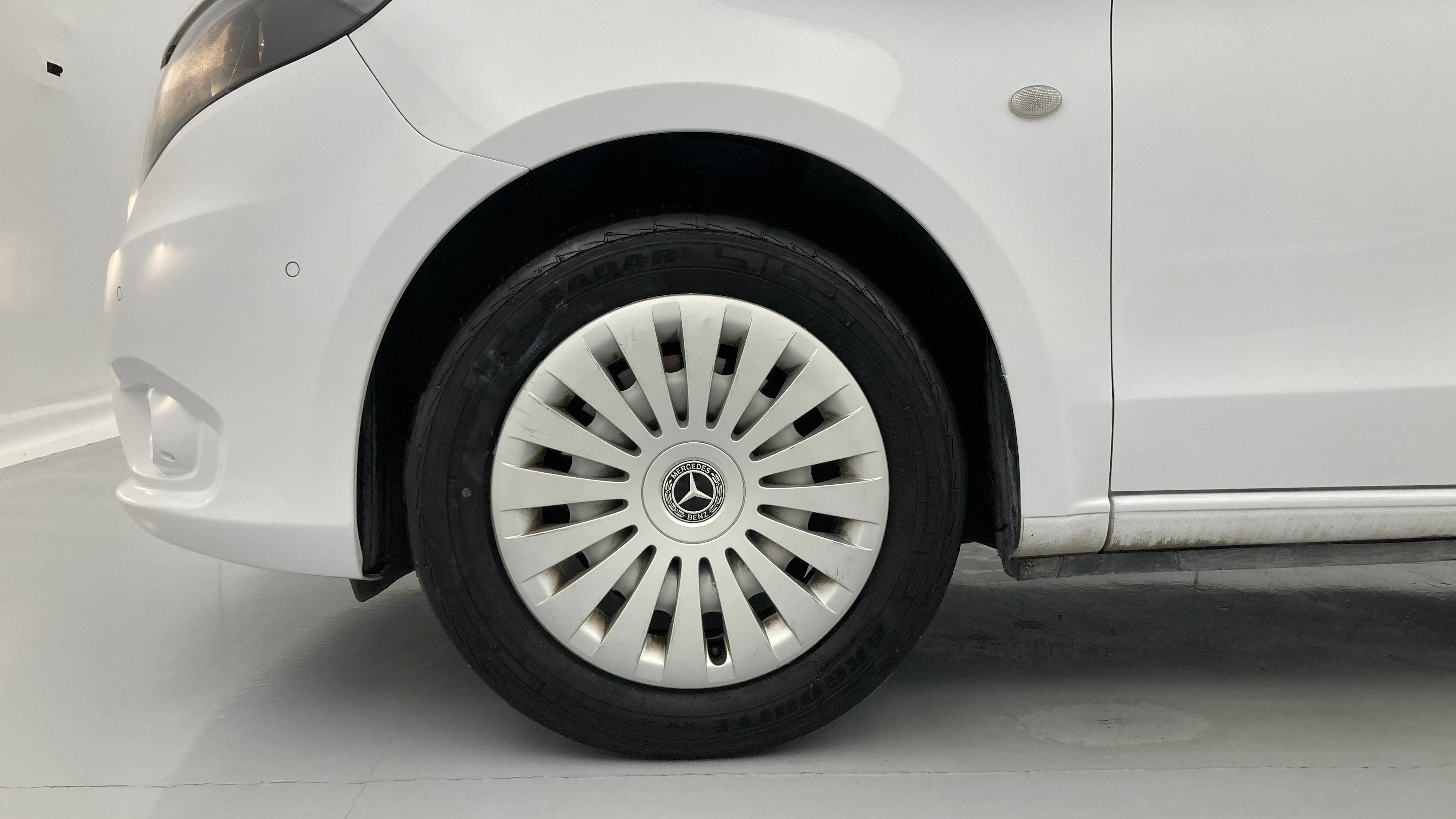 mercedes benz vito combi pro largo 114 CDI 136 G-TRONIC 2023 blanco arctic 27