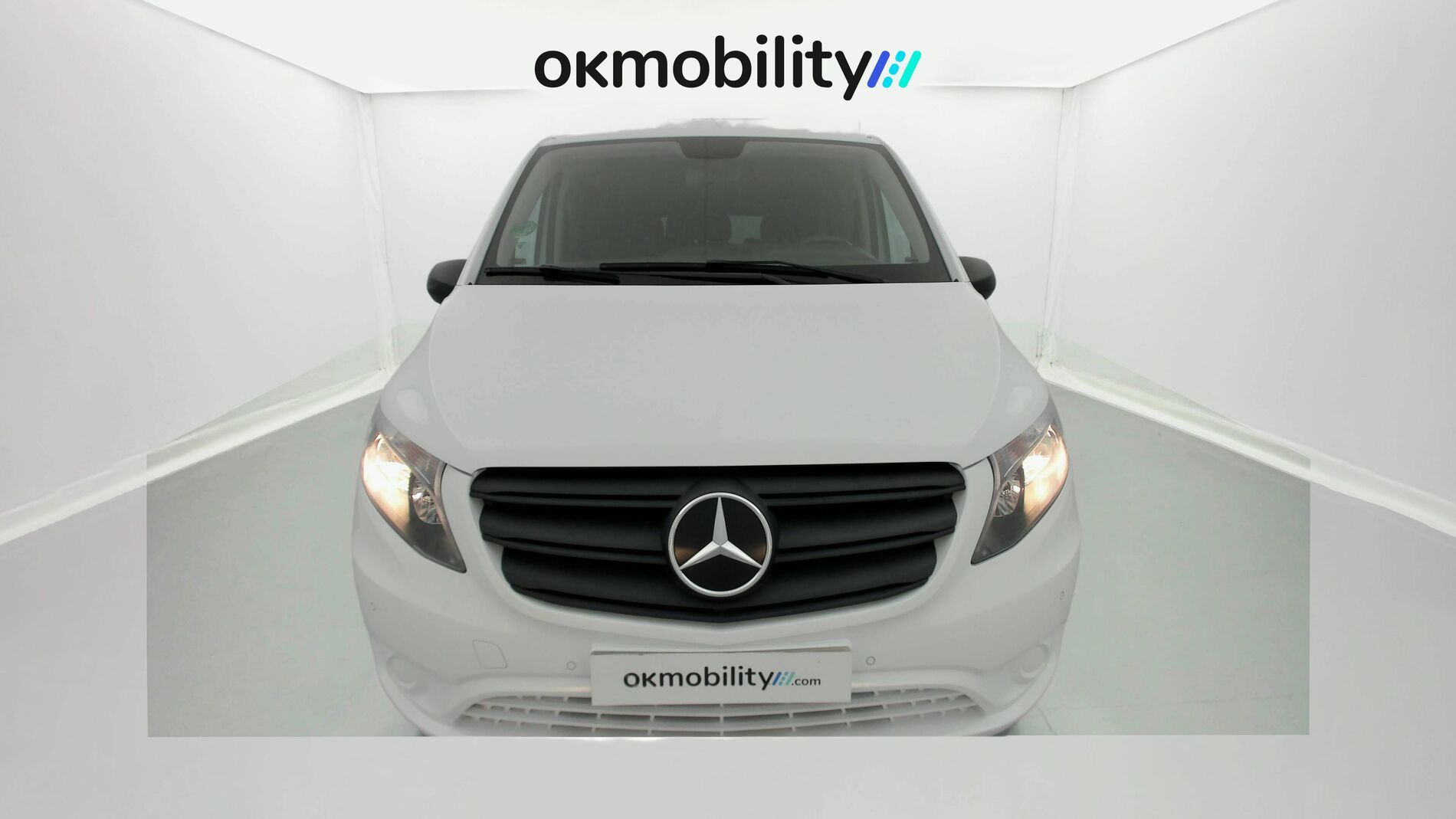 mercedes benz vito combi pro largo 114 CDI 136 G-TRONIC 2023 blanco arctic 4