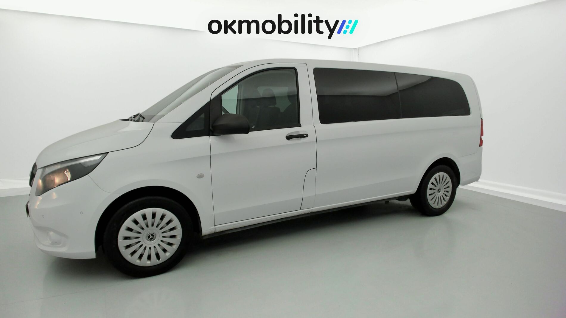 mercedes benz vito combi pro largo 114 CDI 136 G-TRONIC 2023 blanco arctic 5