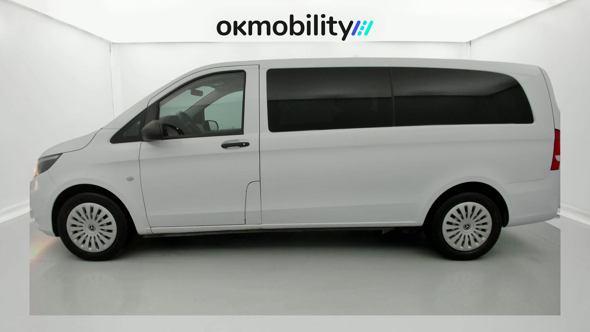 mercedes benz vito combi pro largo 114 CDI 136 G-TRONIC 2023 blanco arctic 7