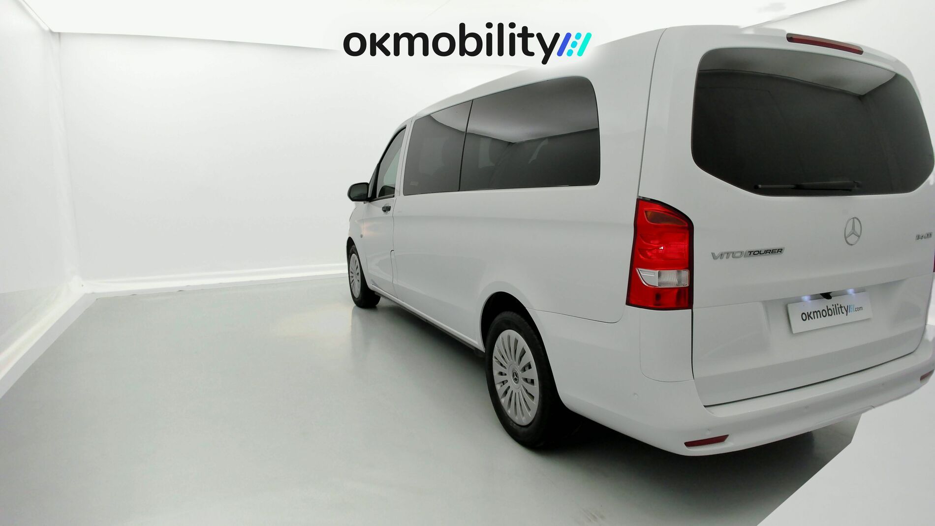 mercedes benz vito combi pro largo 114 CDI 136 G-TRONIC 2023 blanco arctic 9