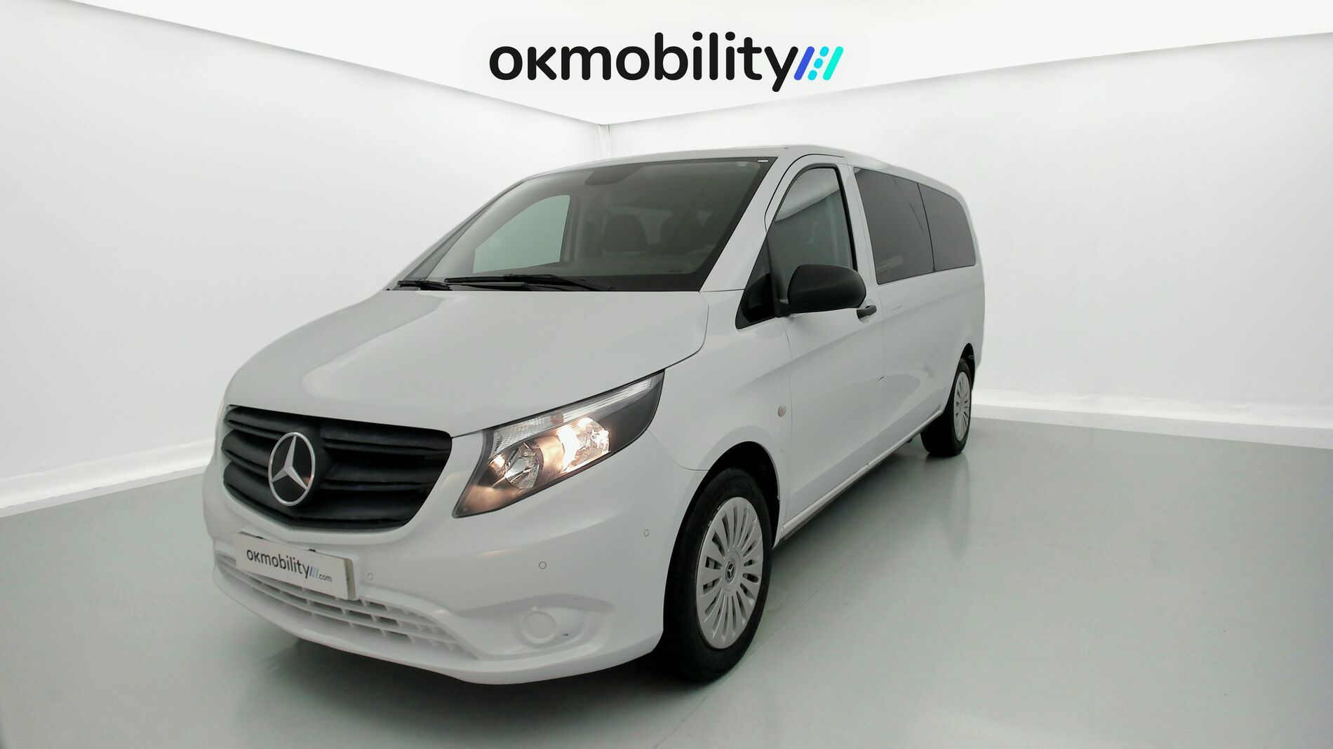 mercedes benz vito combi pro largo 114 CDI 136 G-TRONIC 2023 blanco arctic 1