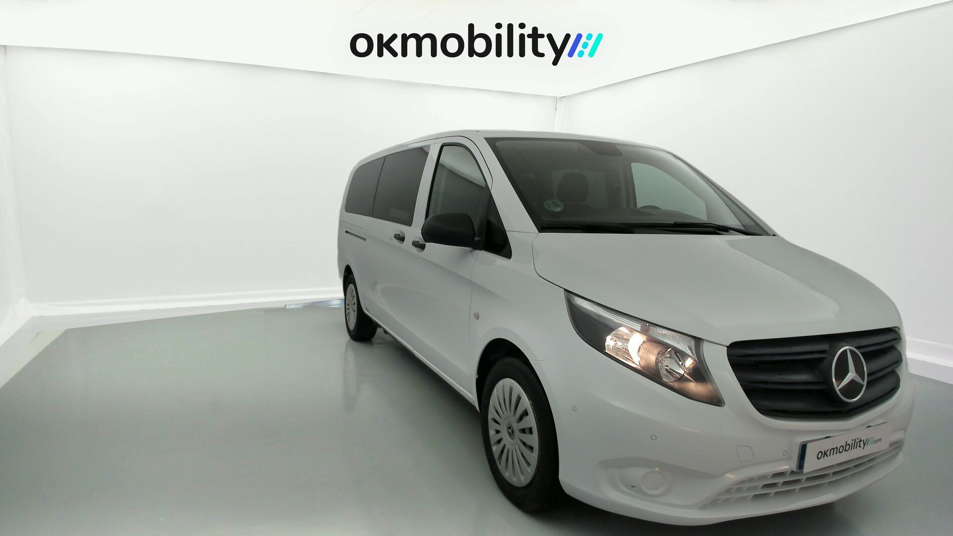 mercedes benz vito combi pro largo 114 CDI 136 G-TRONIC 2023 blanco arctic 3