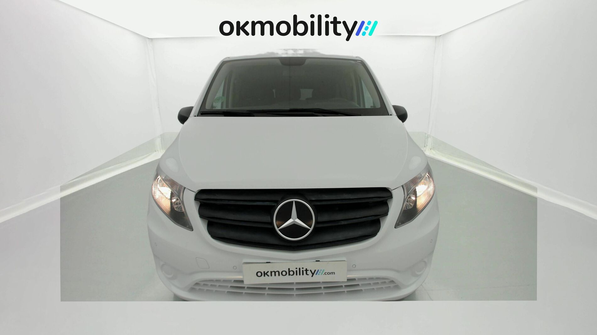 mercedes benz vito combi pro largo 114 CDI 136 G-TRONIC 2023 blanco arctic 4