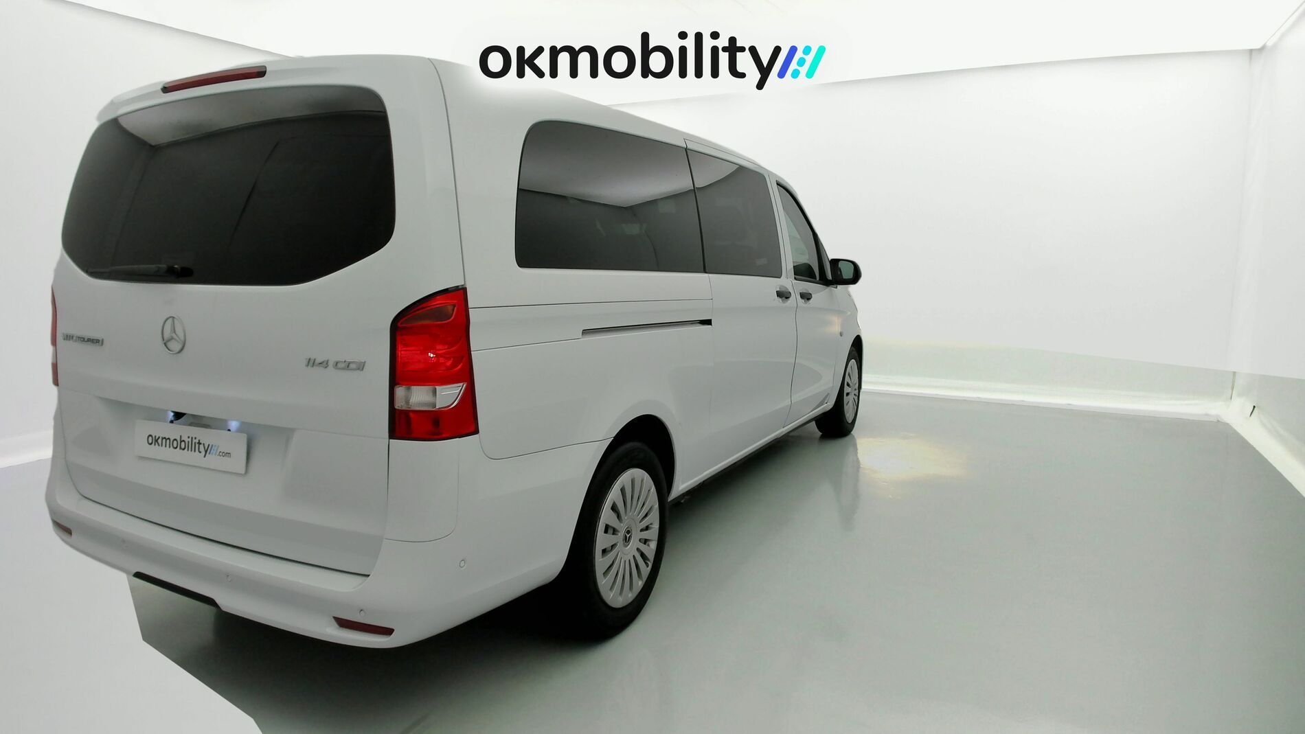mercedes benz vito combi pro largo 114 CDI 136 G-TRONIC 2023 blanco arctic 11