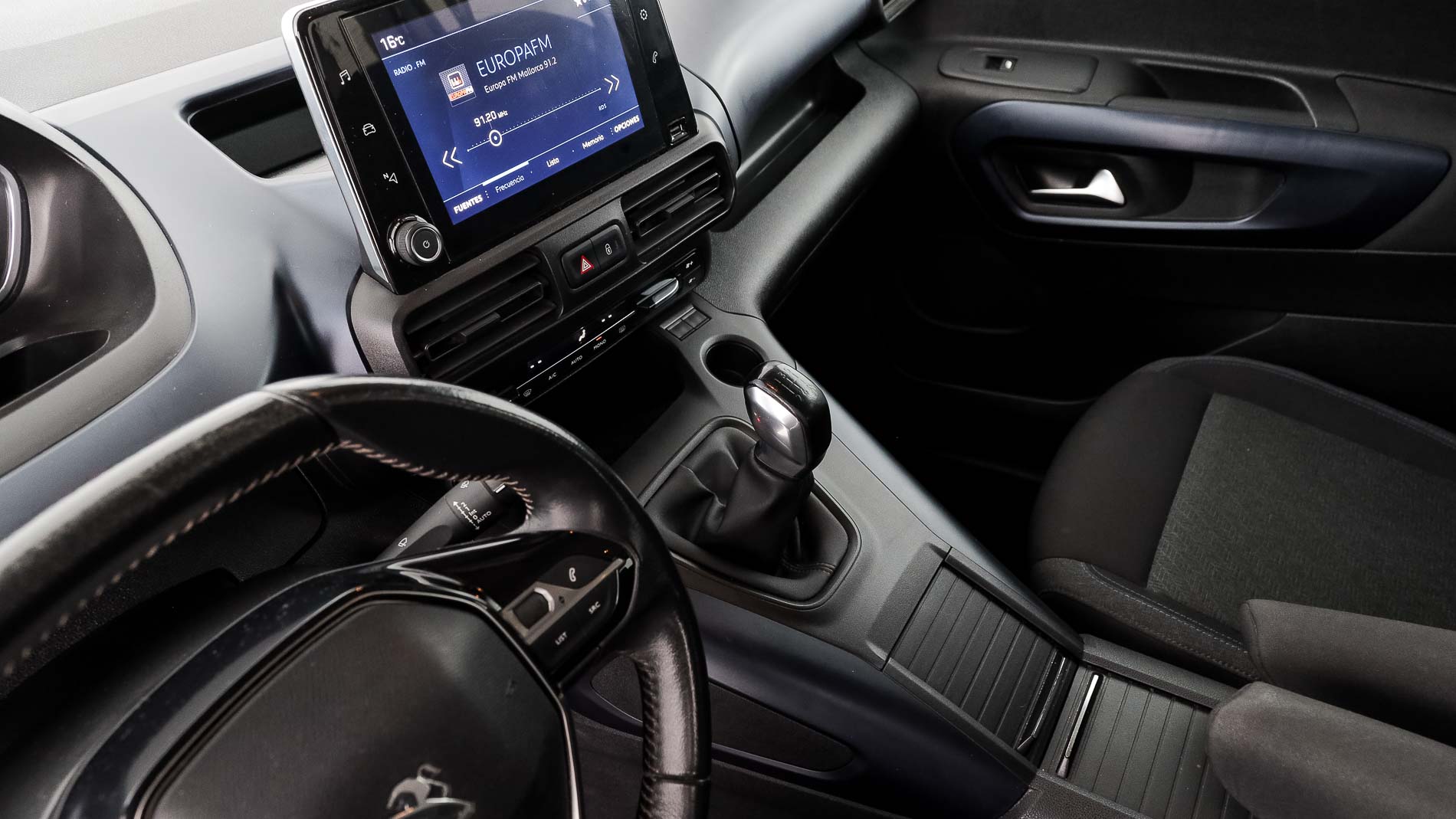 peugeot rifter allure 1.5 BLUEHDI 100 2020 gris 21