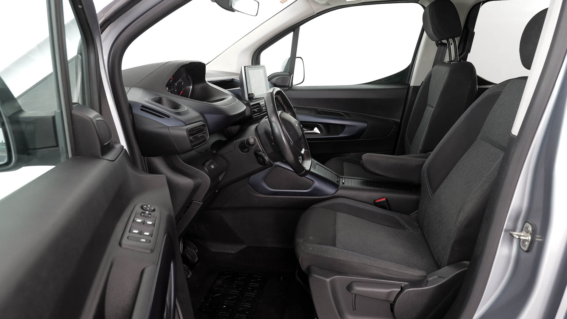 peugeot rifter allure 1.5 BLUEHDI 100 2020 gris 22