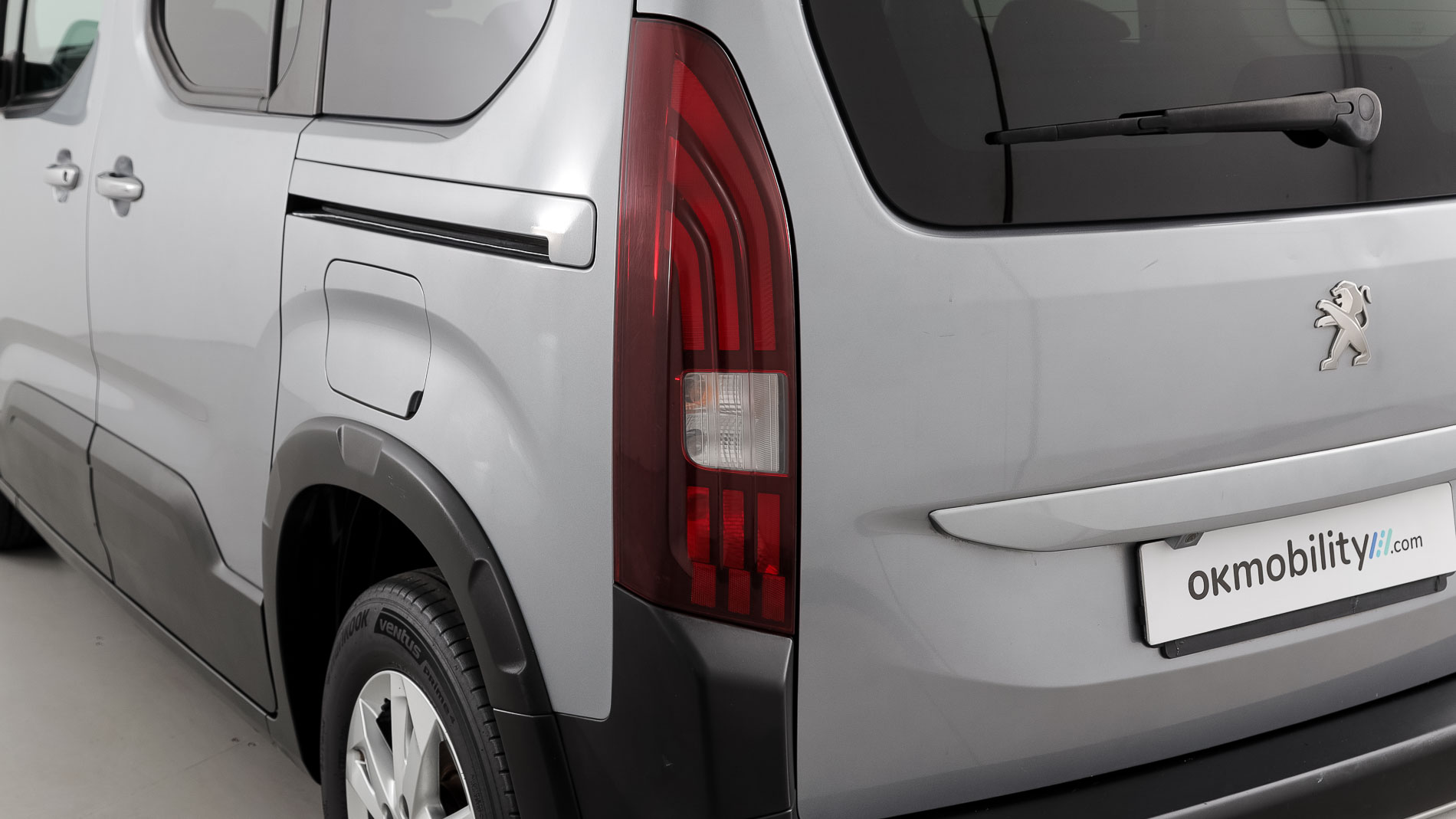 peugeot rifter allure 1.5 BLUEHDI 100 2020 gris 33