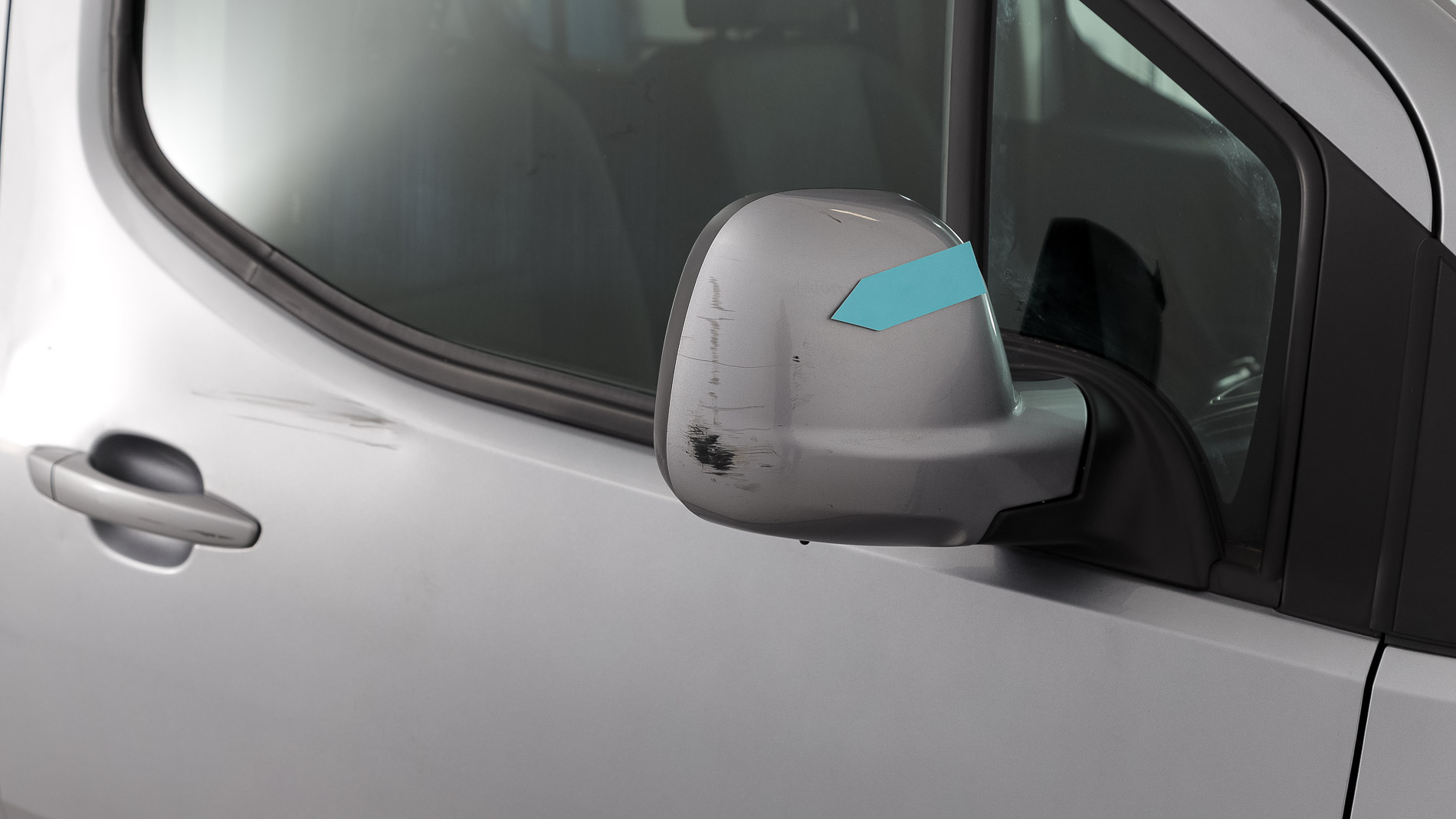 peugeot rifter allure 1.5 BLUEHDI 100 2020 gris 49