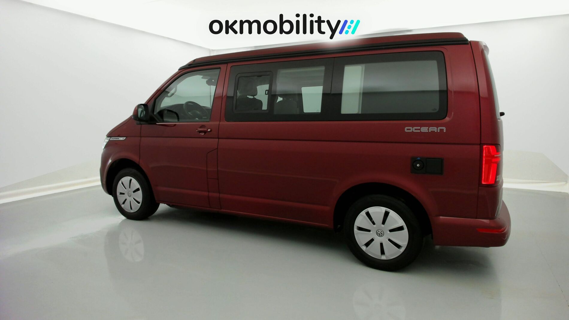 volkswagen california ocean 2.0 TDI 150 DSG 2023 rojo fortana metalizado 8