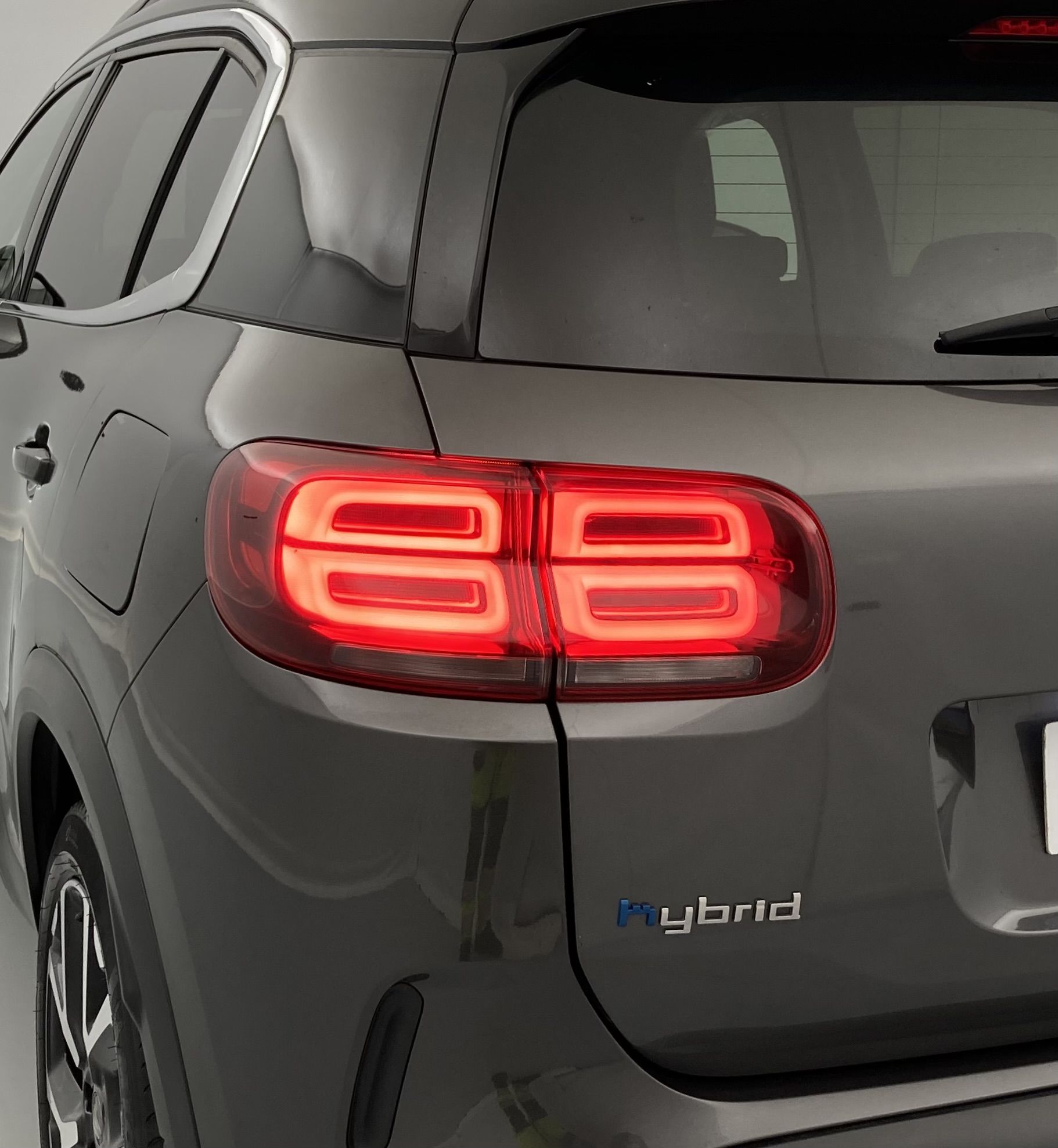 citroen c5 aircross shine 1.6 PURETECH HYBRID 225 E-EAT 2022 gris platino / negro 22