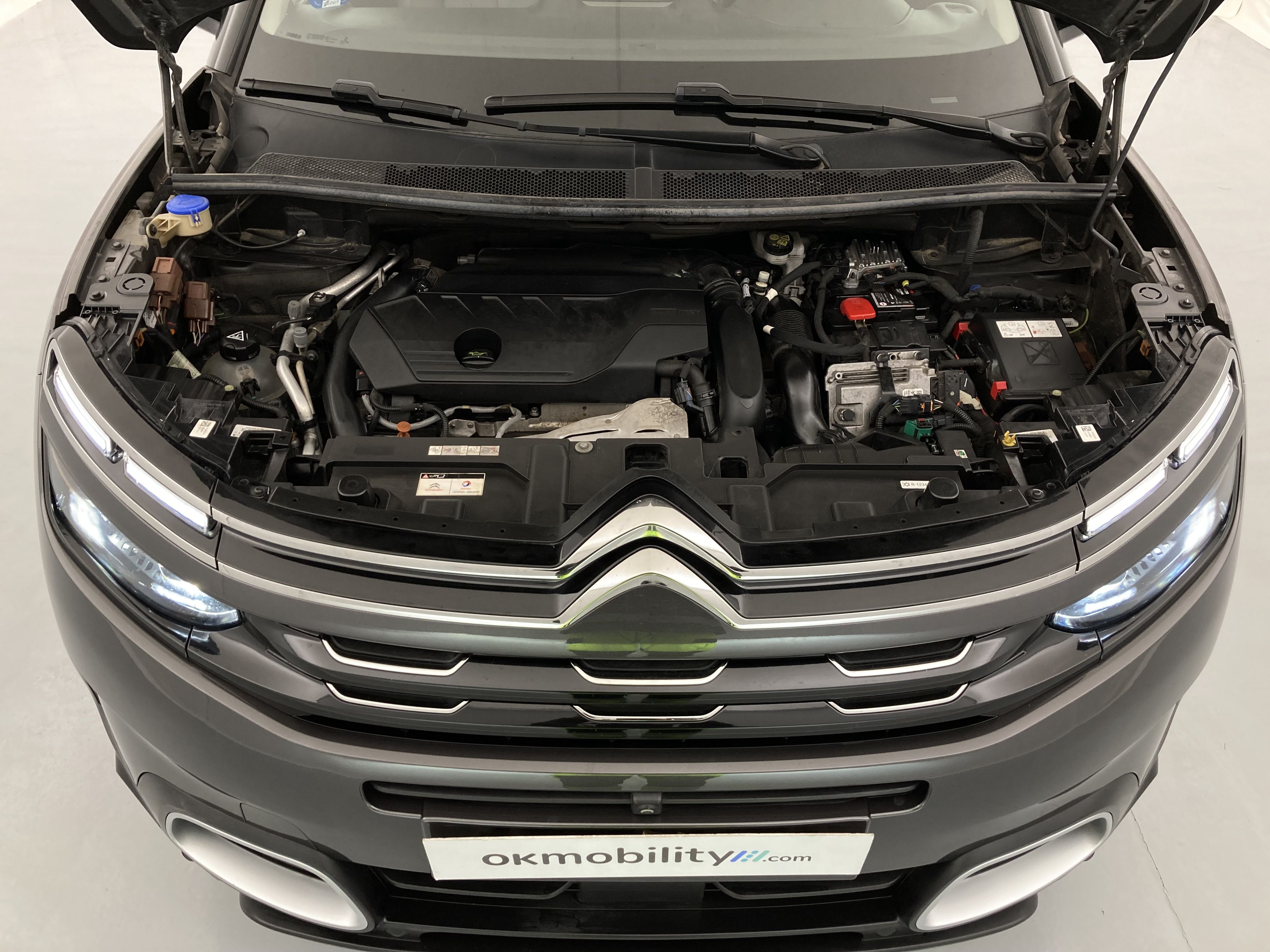 citroen c5 aircross shine 1.6 PURETECH HYBRID 225 E-EAT 2022 gris platino / negro 29