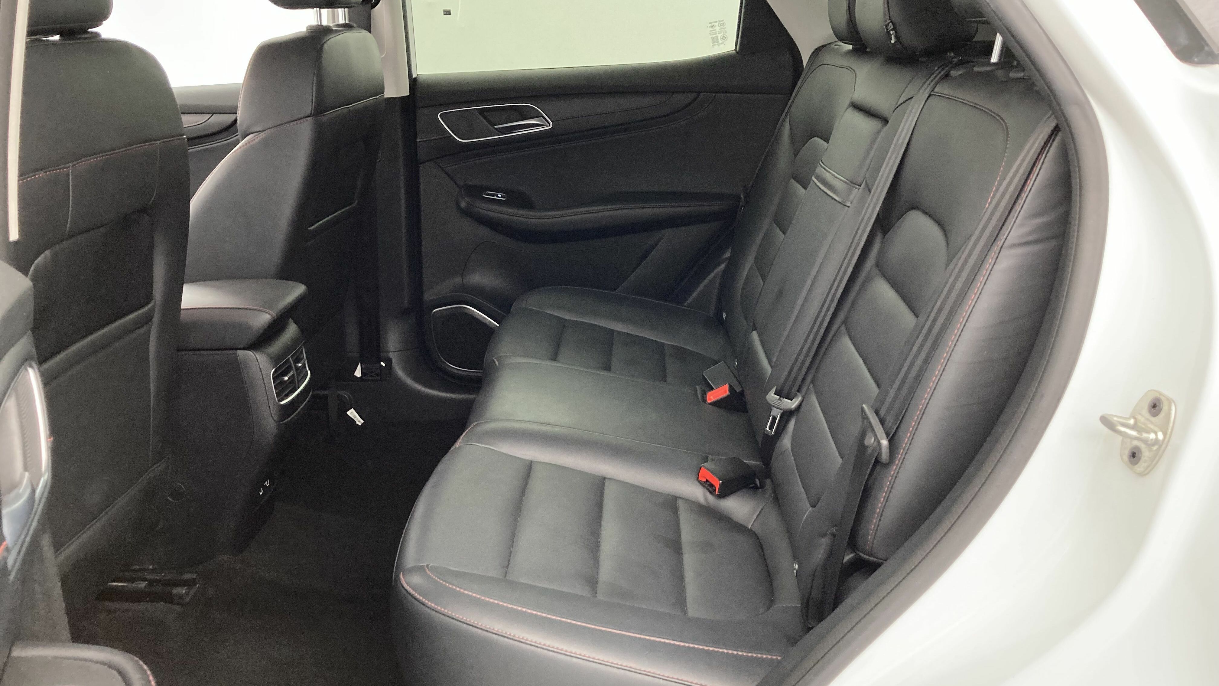 mg hs comfort 1.5 T-GDI 162 2023 dover white - wsb 21