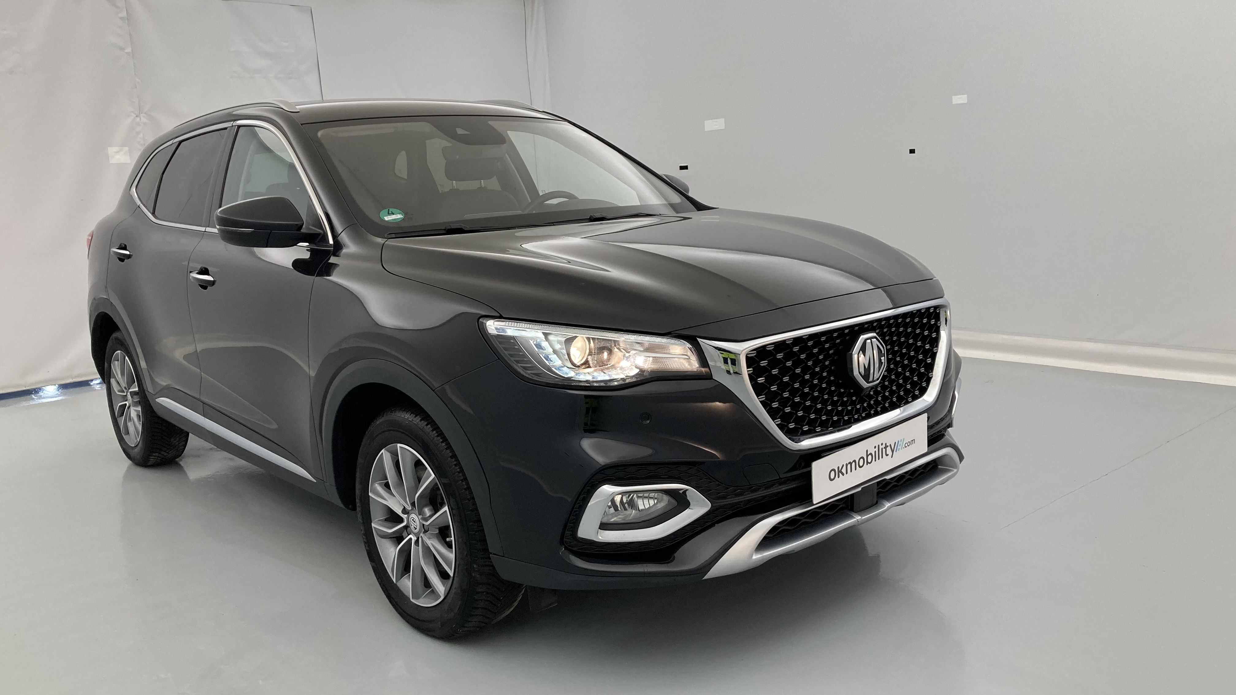 mg hs comfort 1.5 T-GDI 162 AT 2023 pebble black - pbc 14