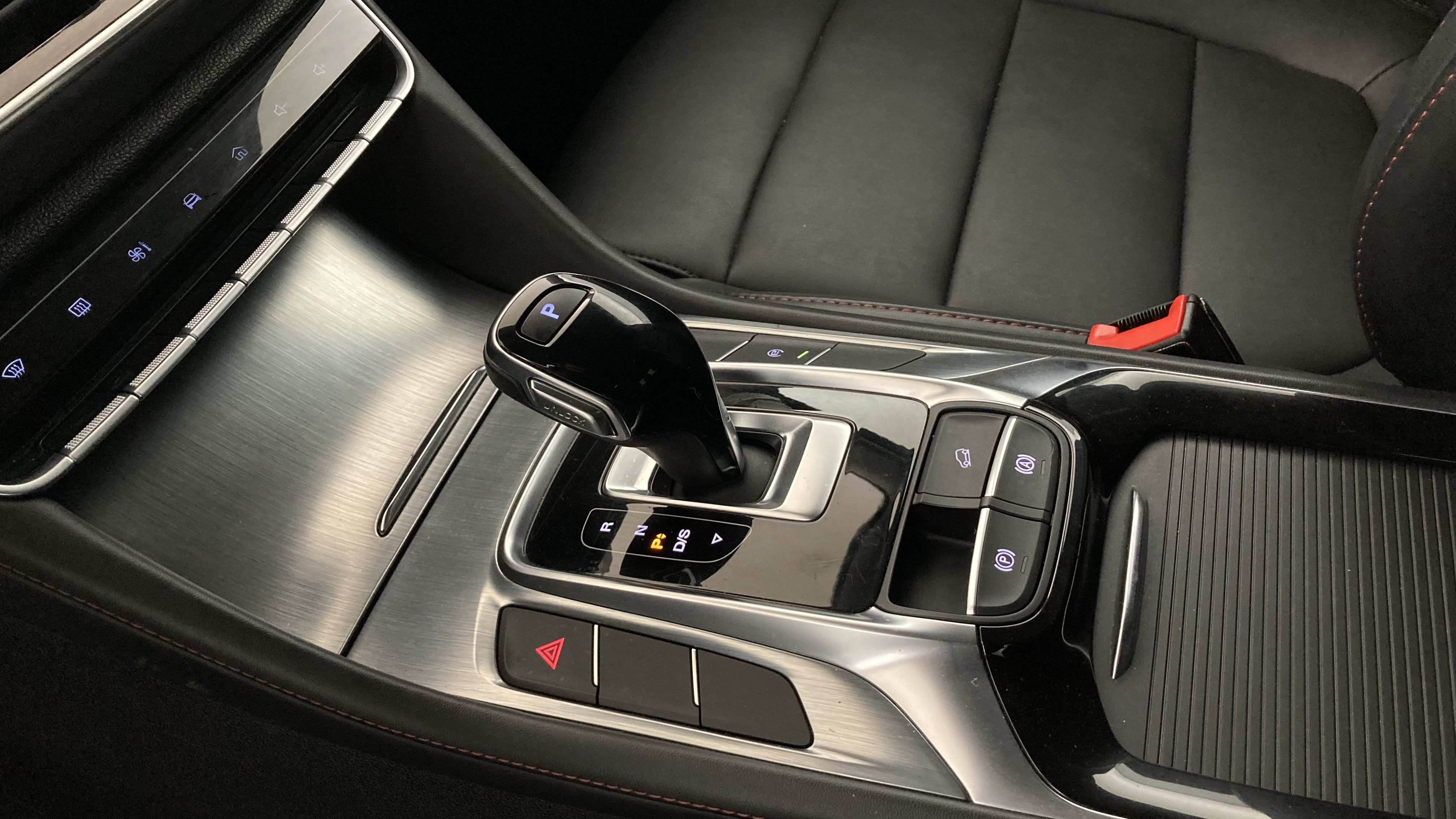 mg hs comfort 1.5 T-GDI 162 AT 2023 pebble black - pbc 17