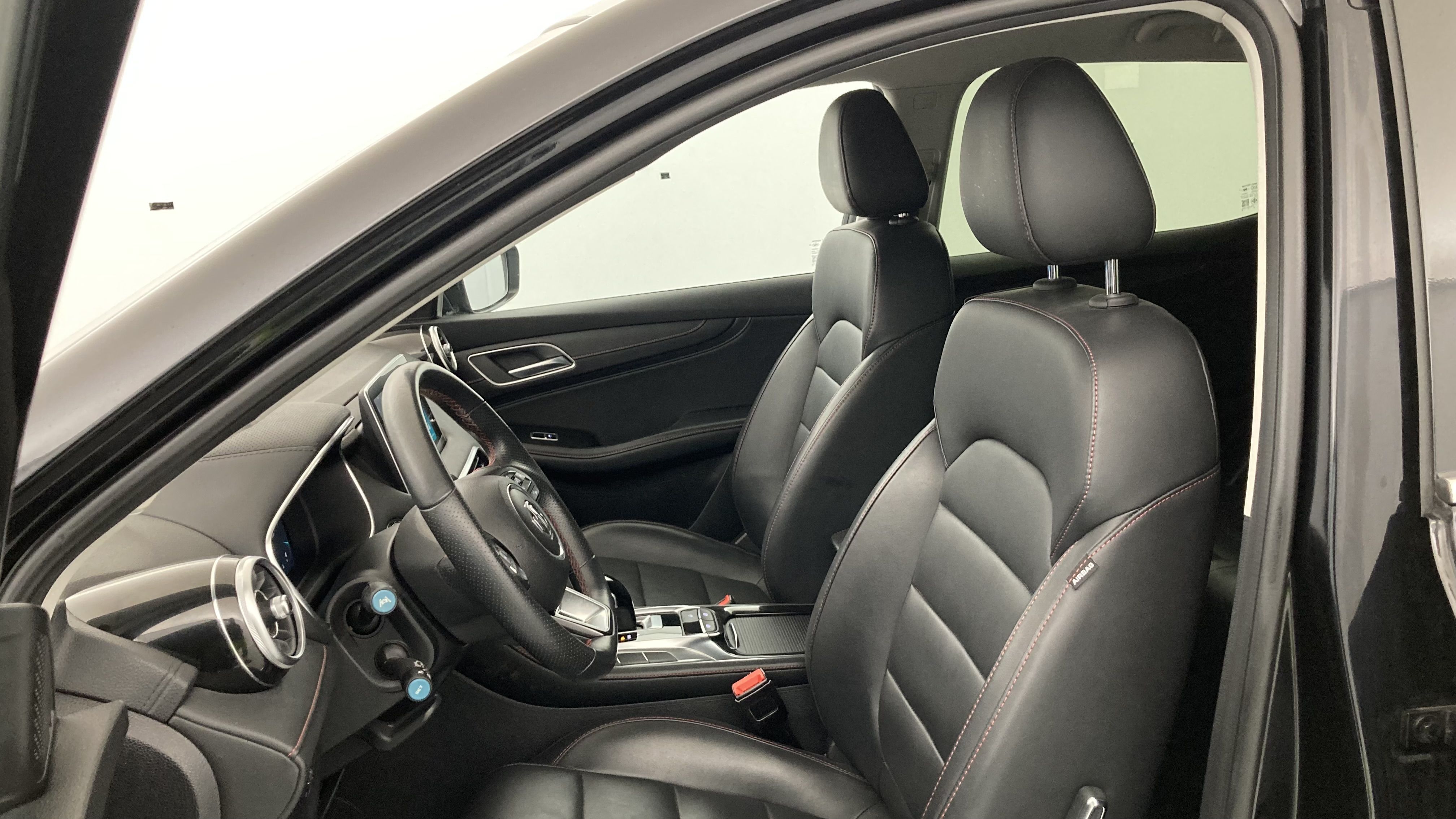 mg hs comfort 1.5 T-GDI 162 AT 2023 pebble black - pbc 21