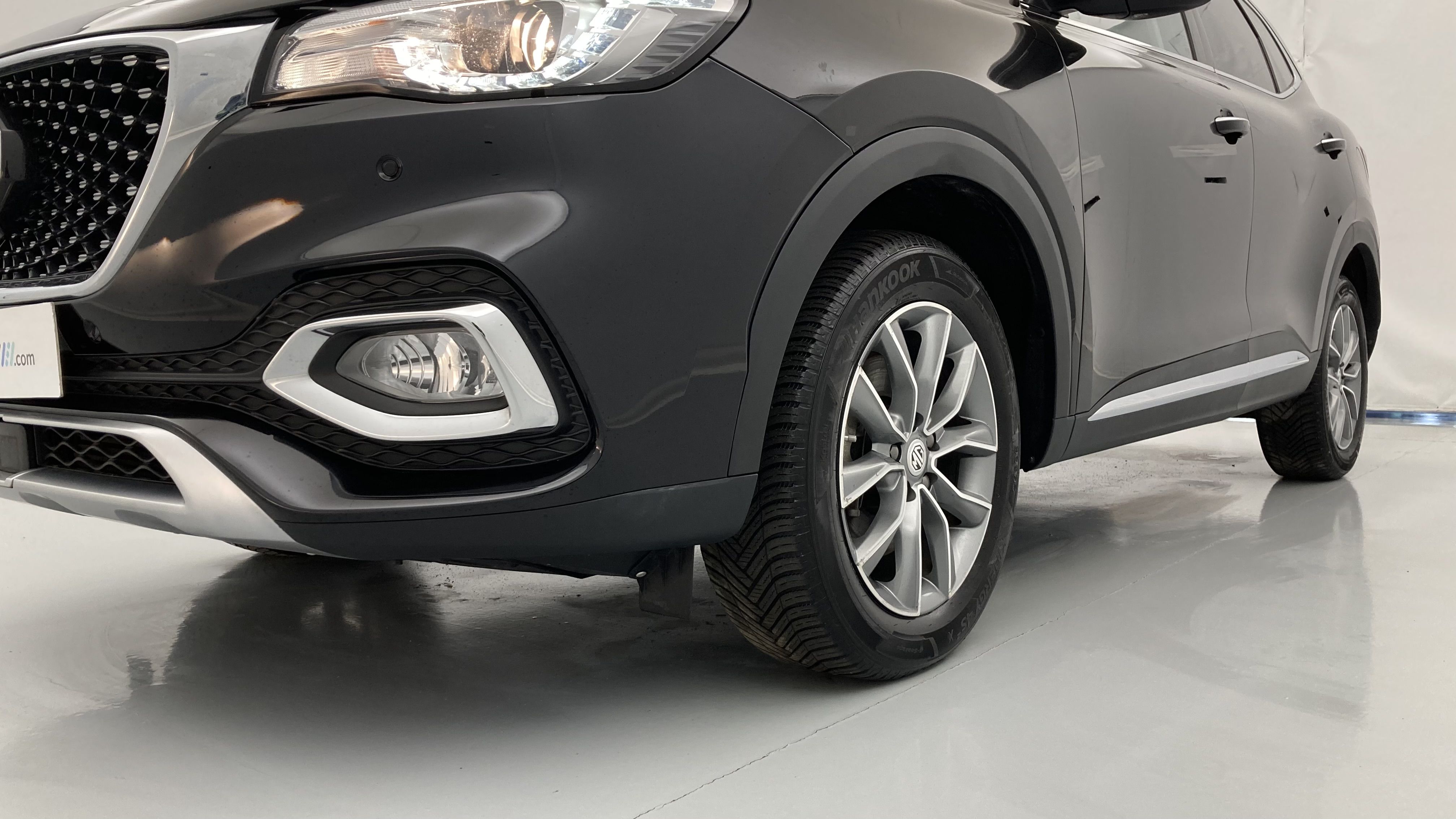 mg hs comfort 1.5 T-GDI 162 AT 2023 pebble black - pbc 28