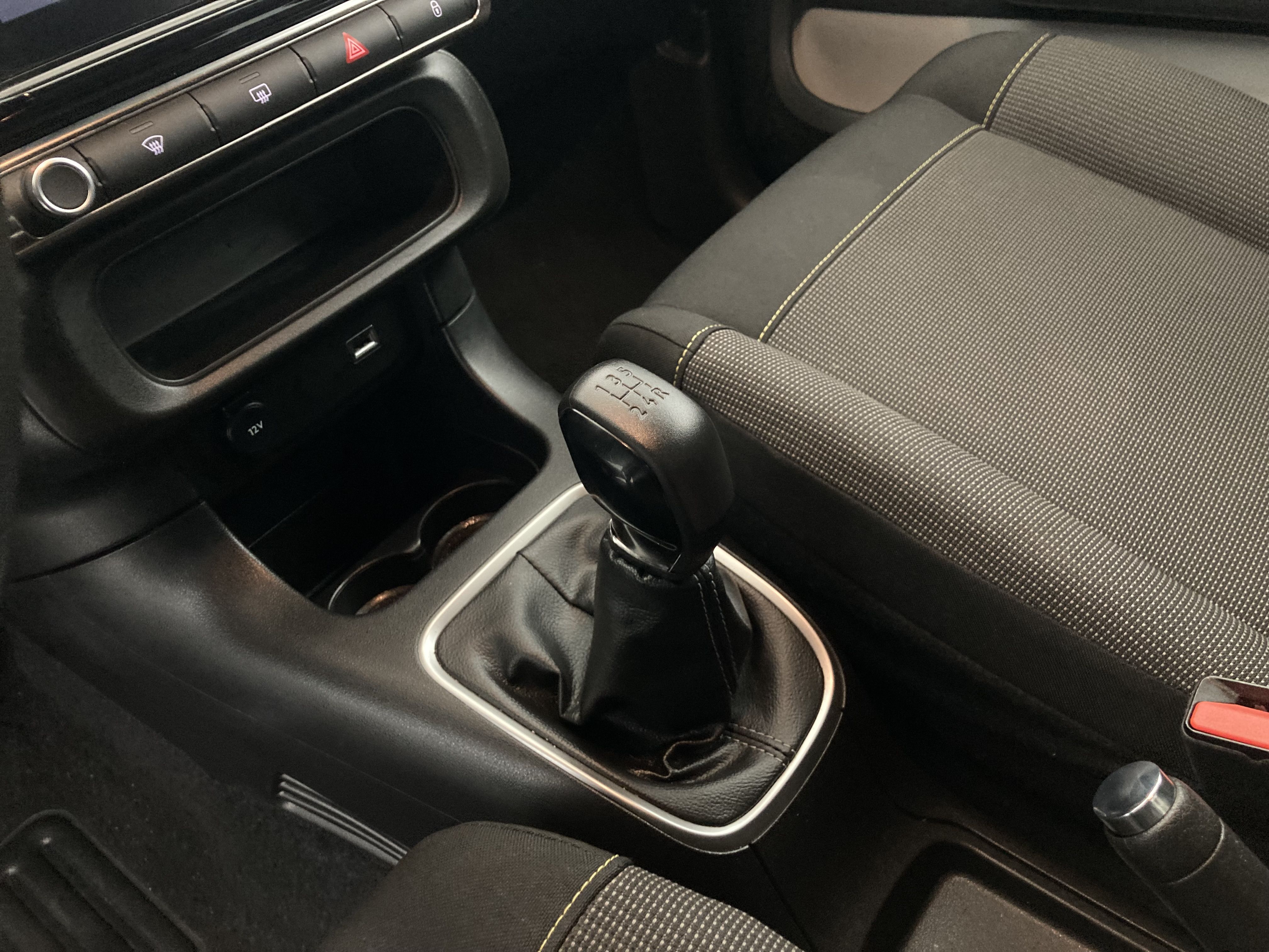 citroen c3 origin max 1.2 PURETECH 83 2024 gris platino 13