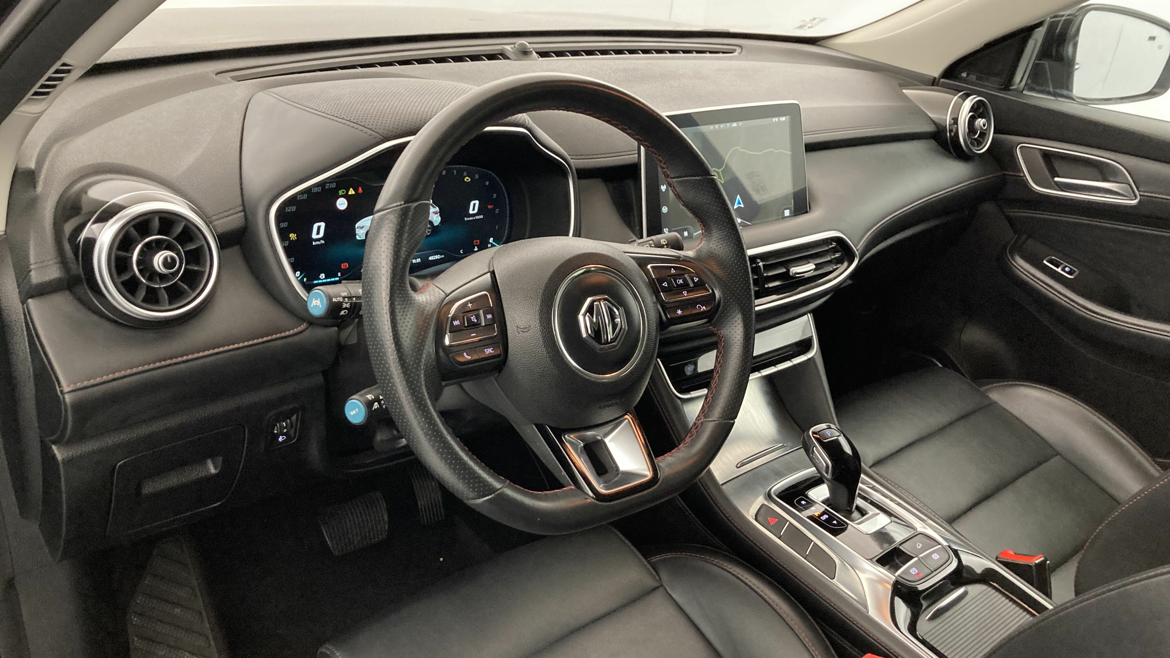 mg hs comfort 1.5 T-GDI 162 AT 2023 pebble black - pbc 15