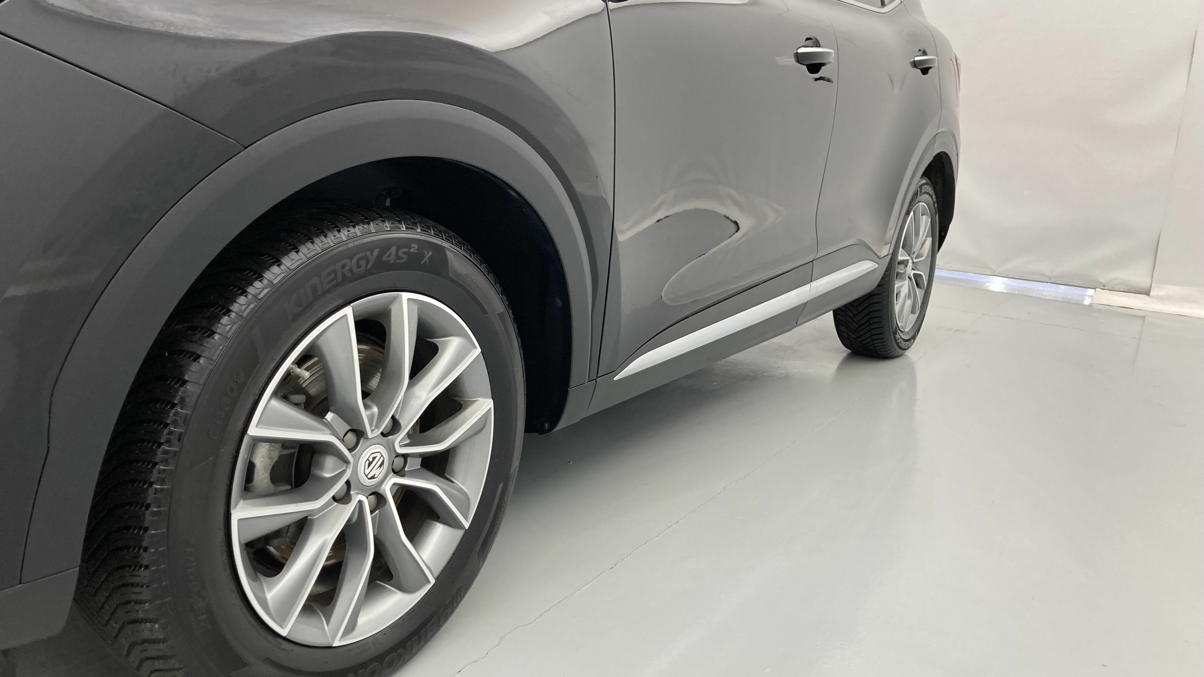 mg hs comfort 1.5 T-GDI 162 AT 2023 pebble black - pbc 26