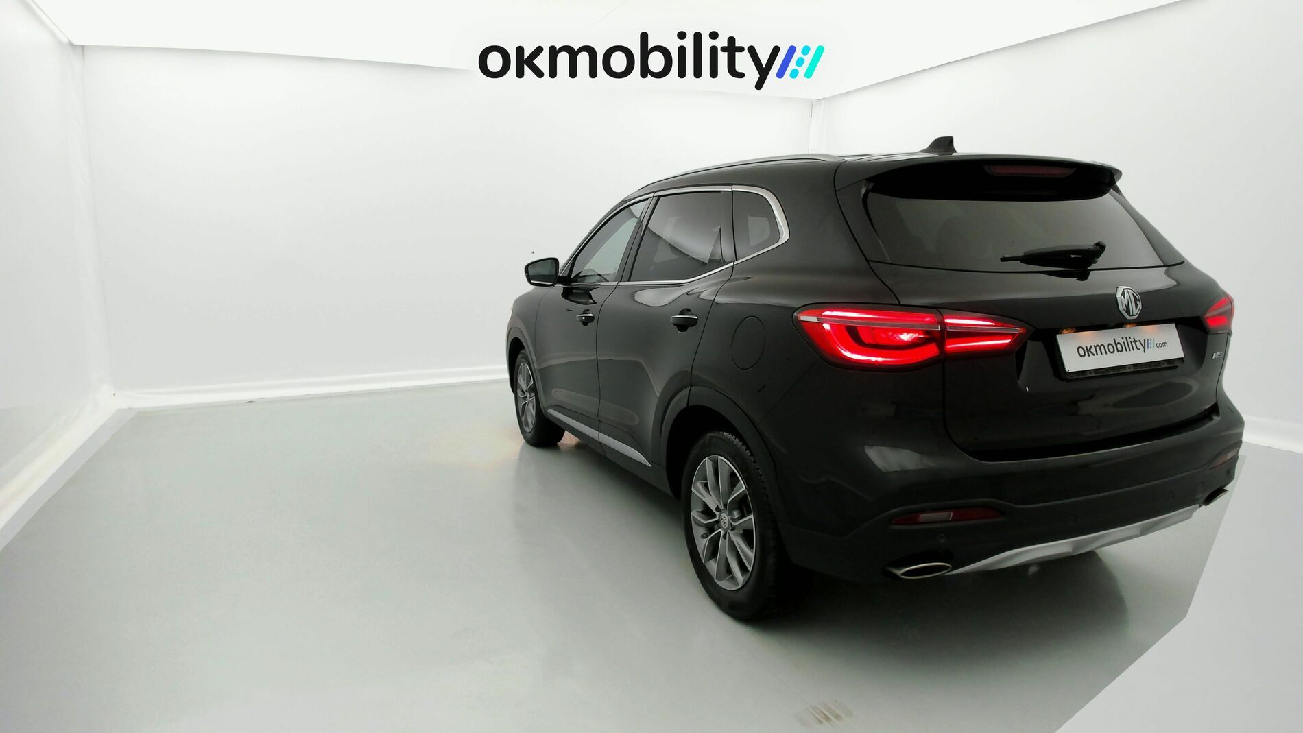 mg hs comfort 1.5 T-GDI 162 AT 2023 pebble black - pbc 9