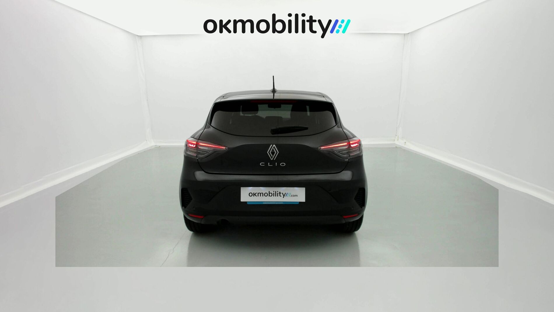 renault clio evolution 1.5 DCI 100 2025 negro brillante 9