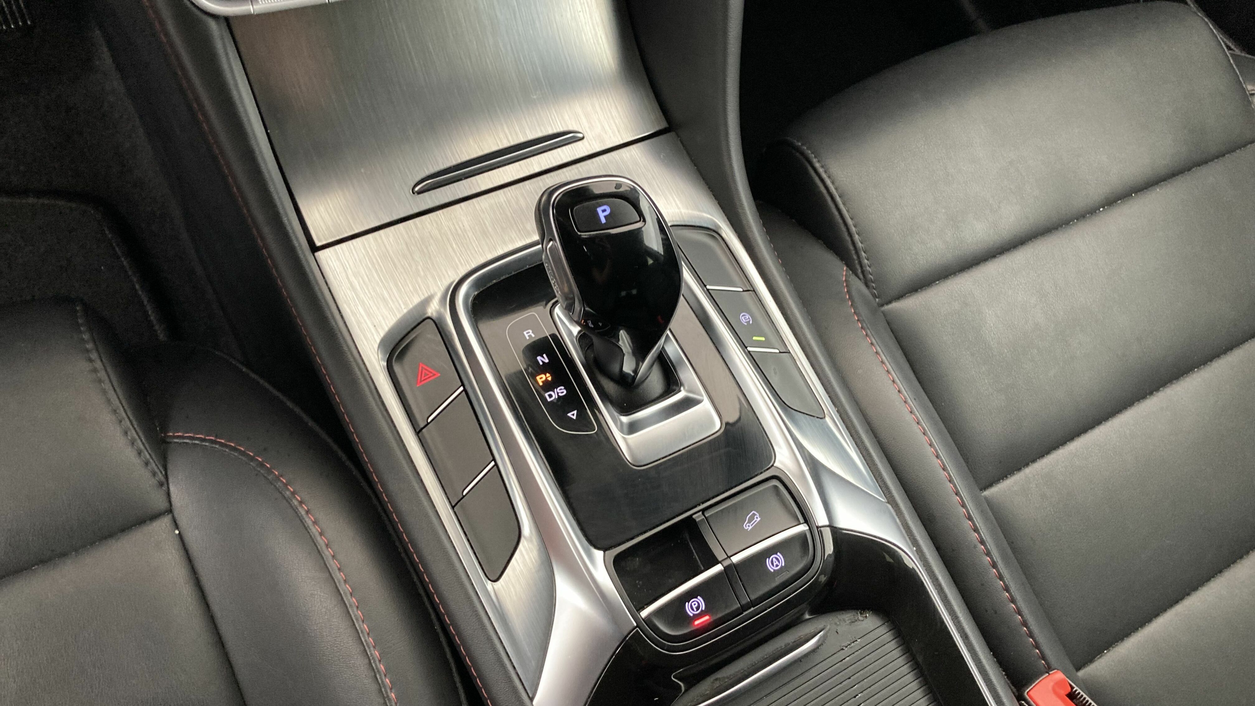 mg hs comfort 1.5 T-GDI 162 AT 2023 pebble black - pbc 20