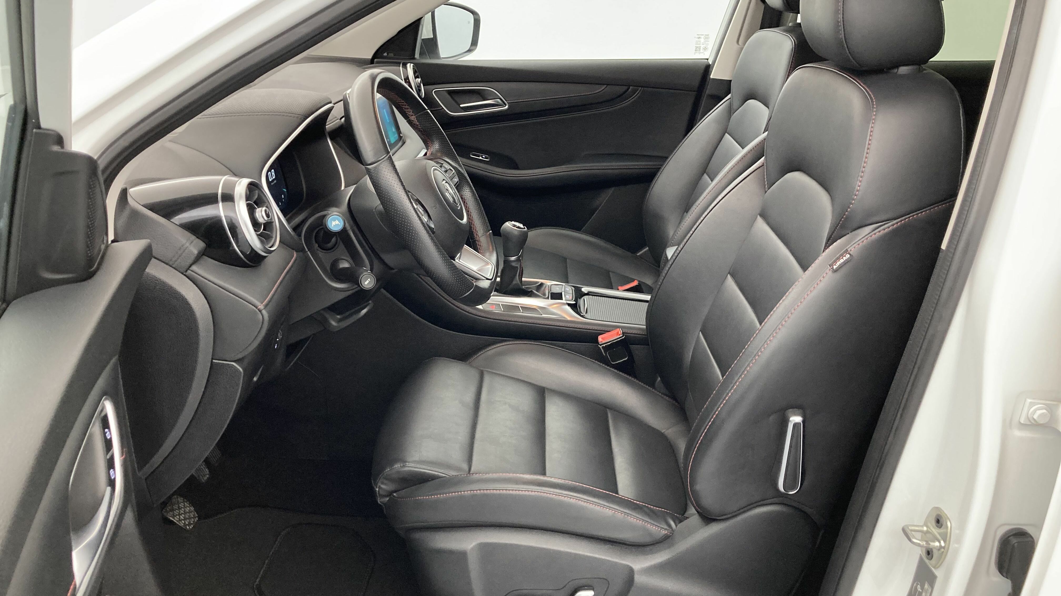 mg hs comfort 1.5 T-GDI 162 2023 dover white - wsb 14